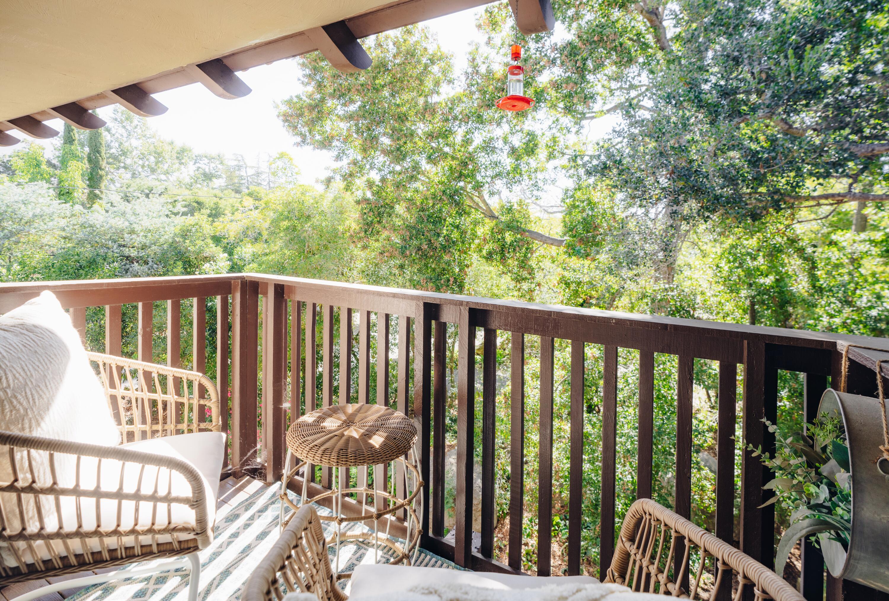 2727 Miradero Drive, 305
