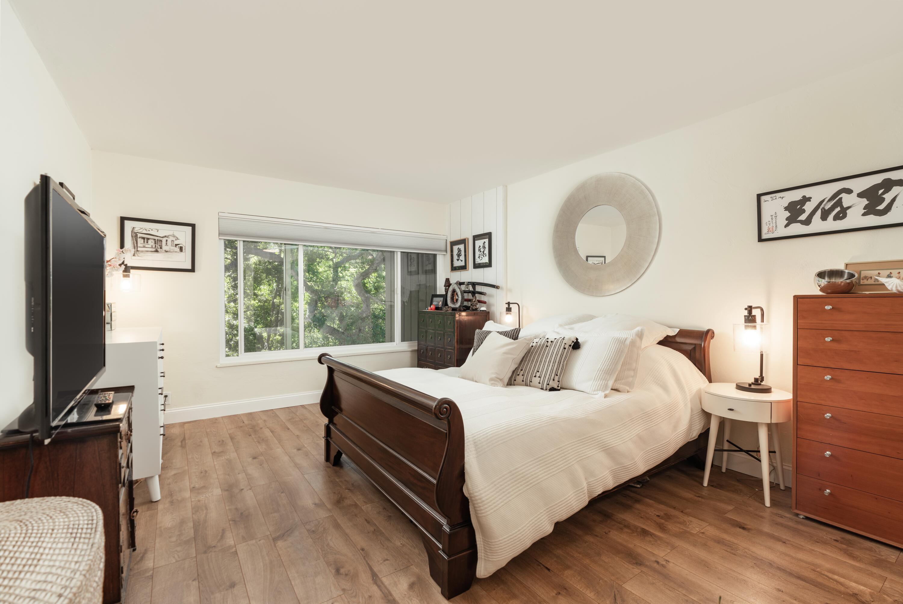 2727 Miradero Drive, 305