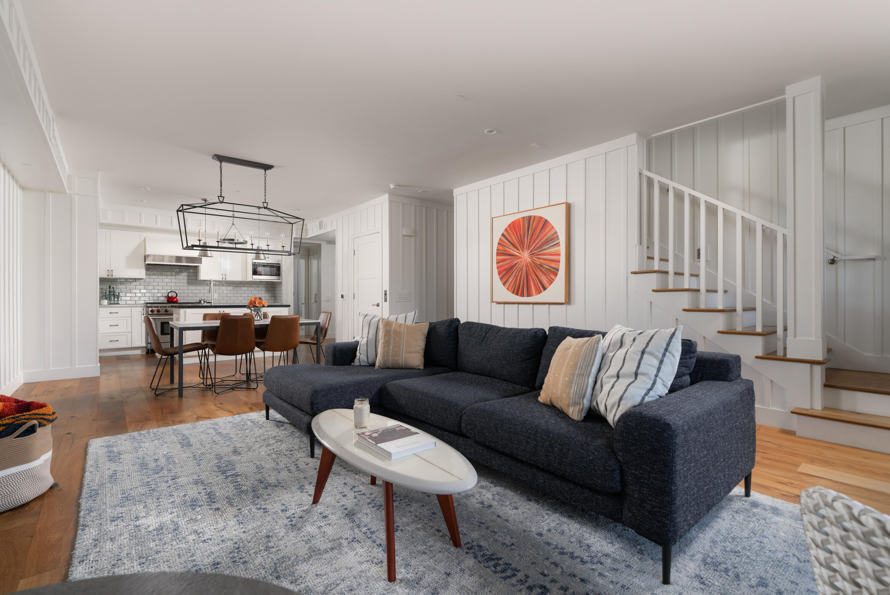 122 W Yanonali Street