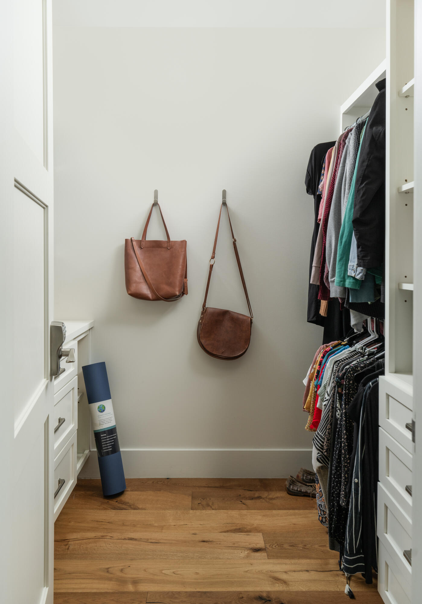 122 W Yanonali Street