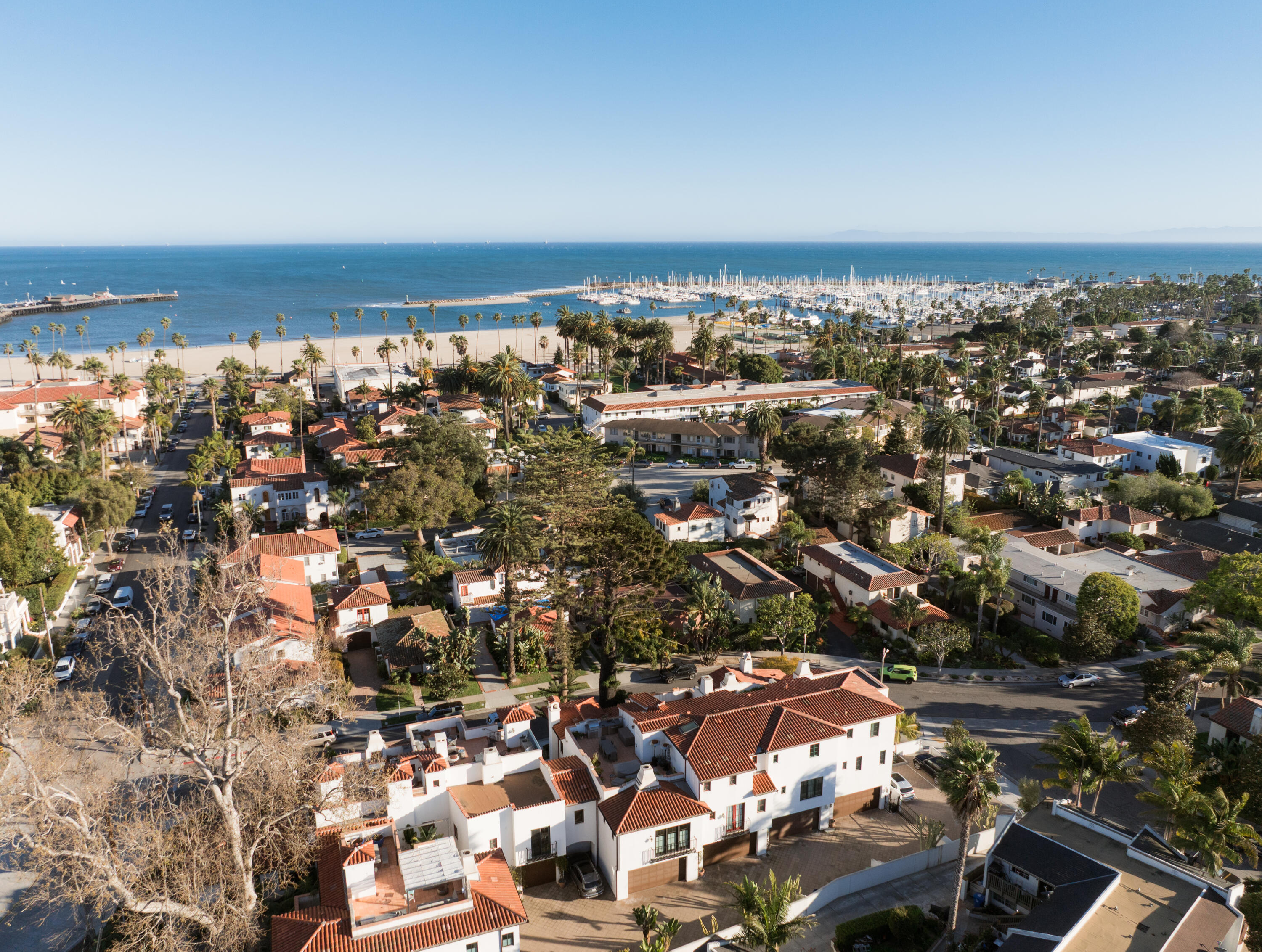 122 W Yanonali Street