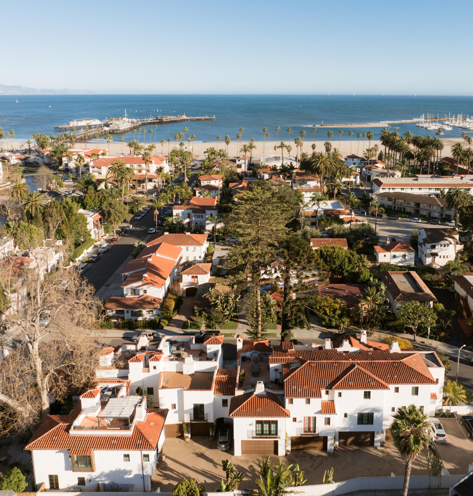 122 W Yanonali Street