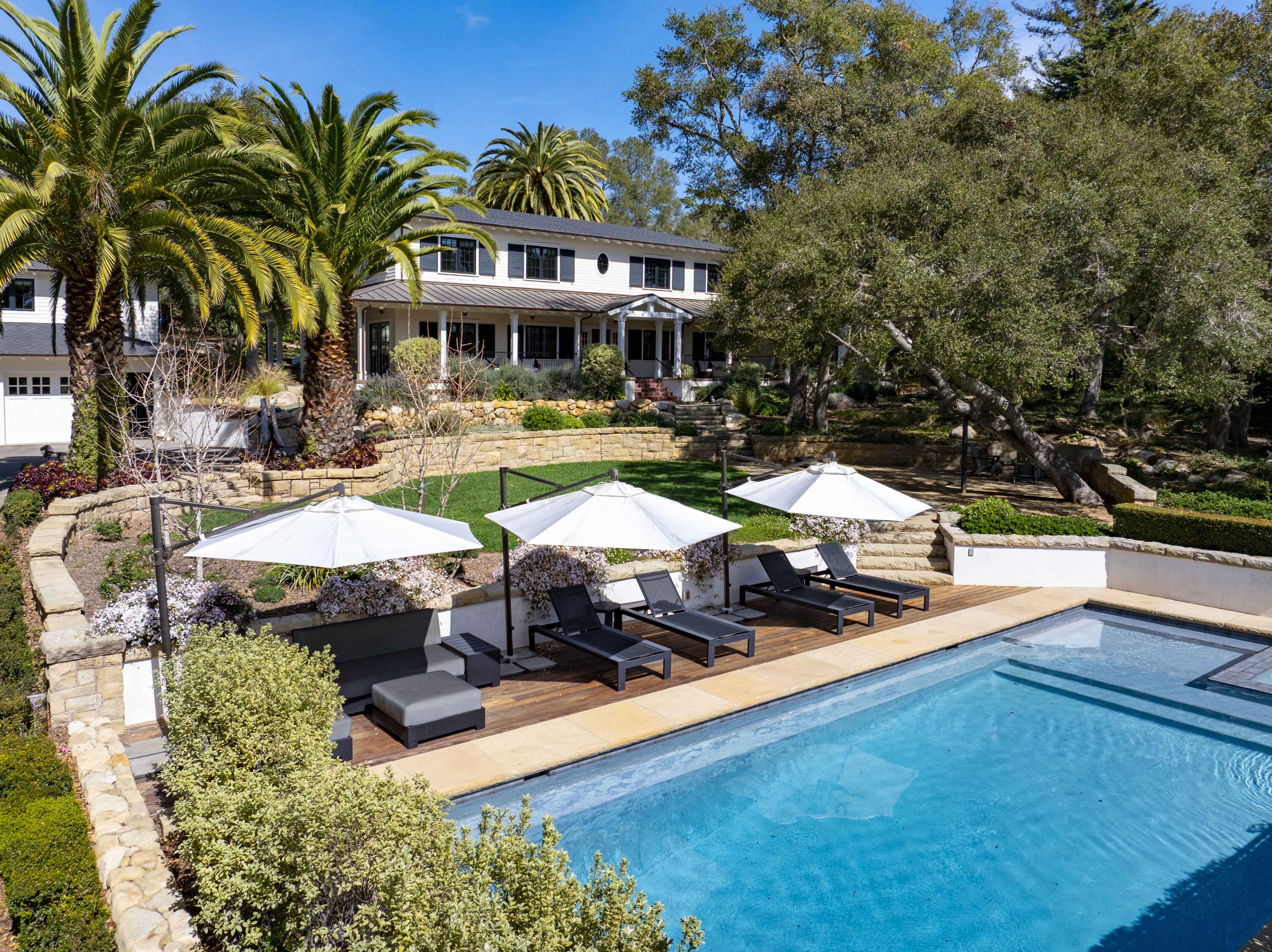 1729 Glen Oaks Drive