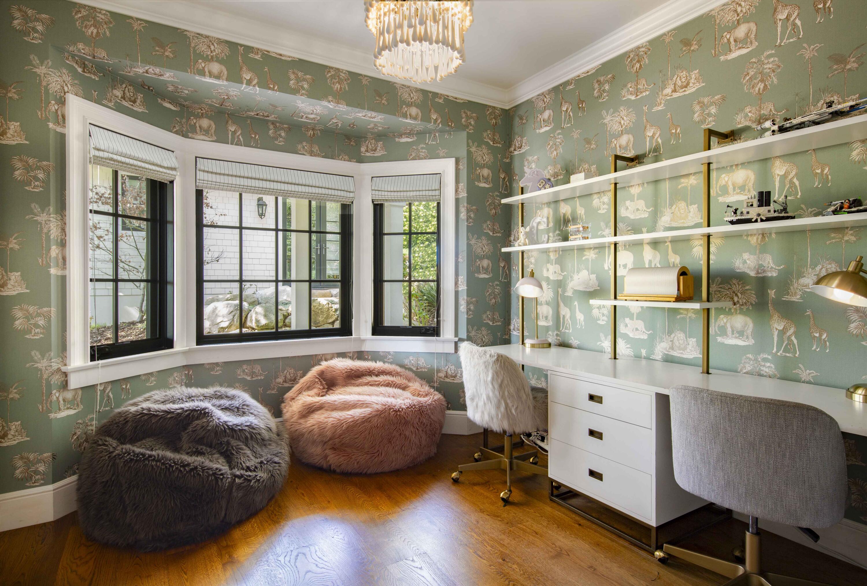 1729 Glen Oaks Drive