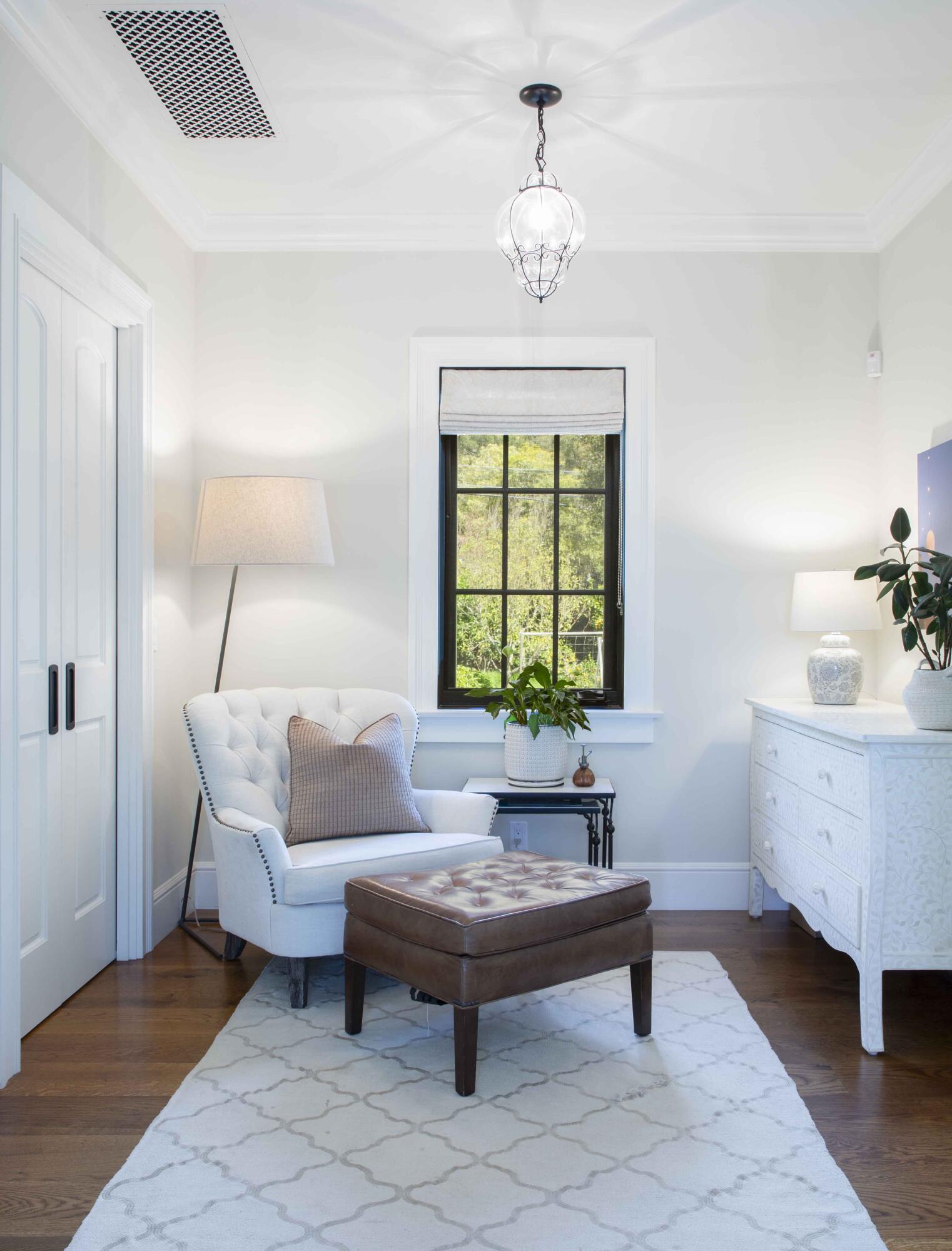 1729 Glen Oaks Drive