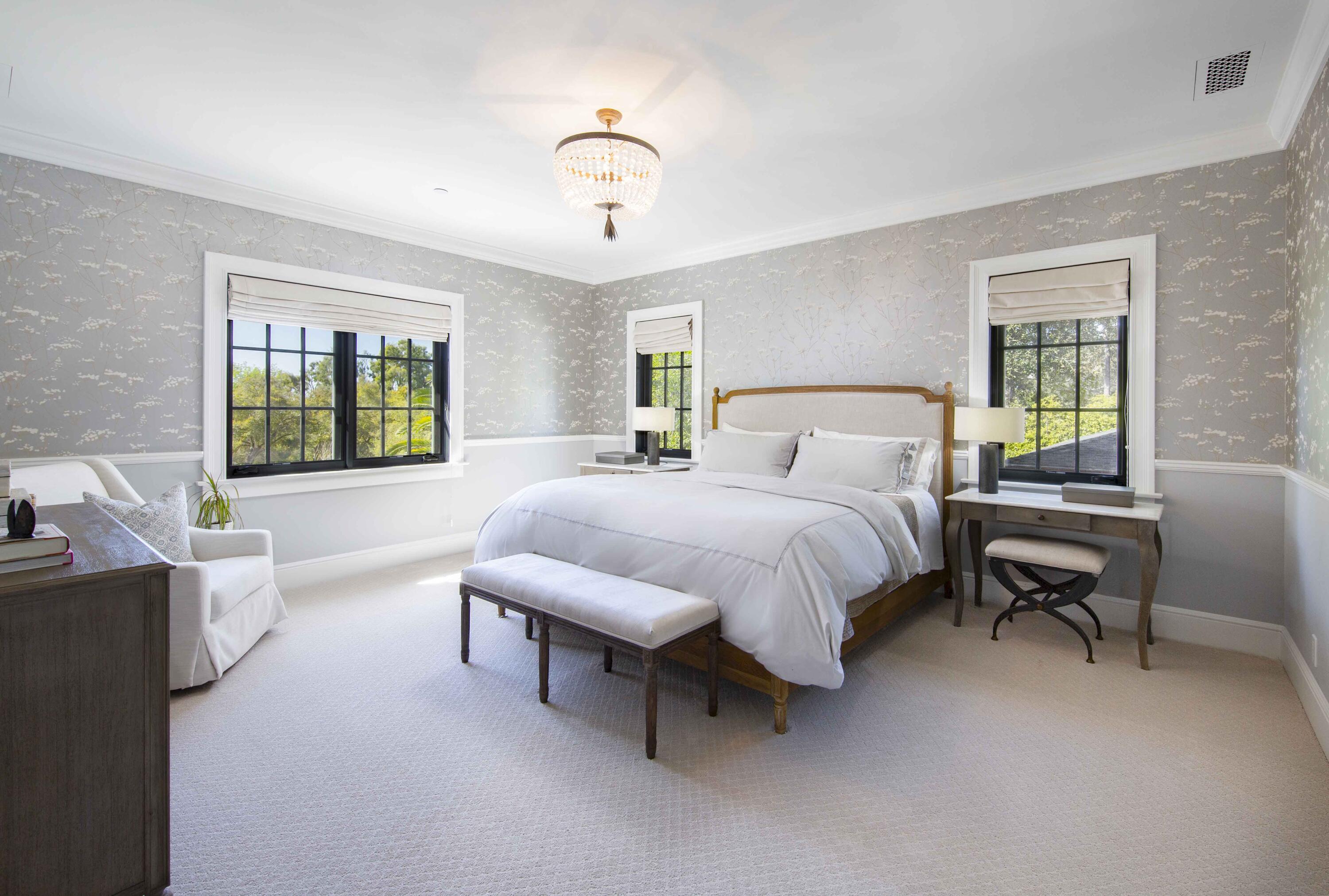 1729 Glen Oaks Drive