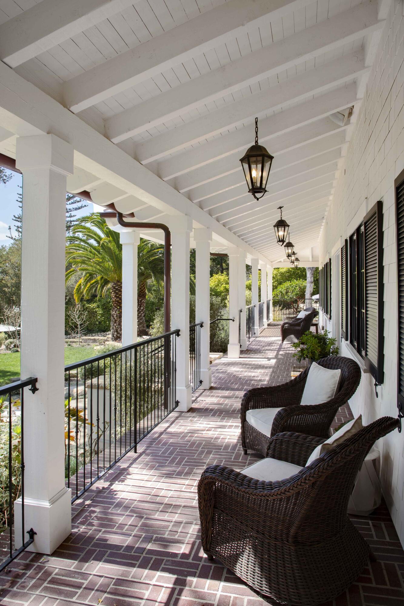 1729 Glen Oaks Drive