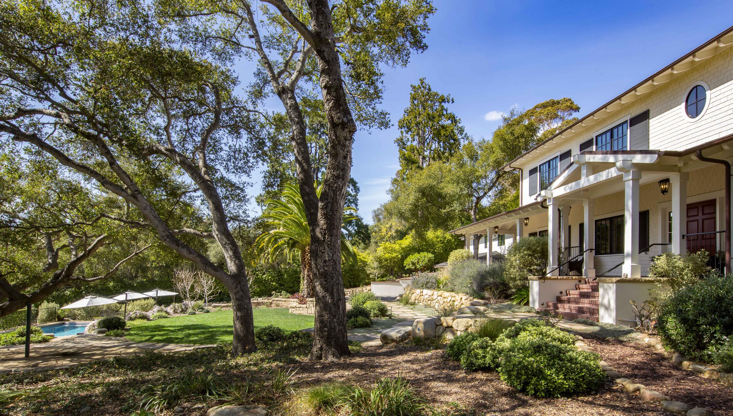 1729 Glen Oaks Drive