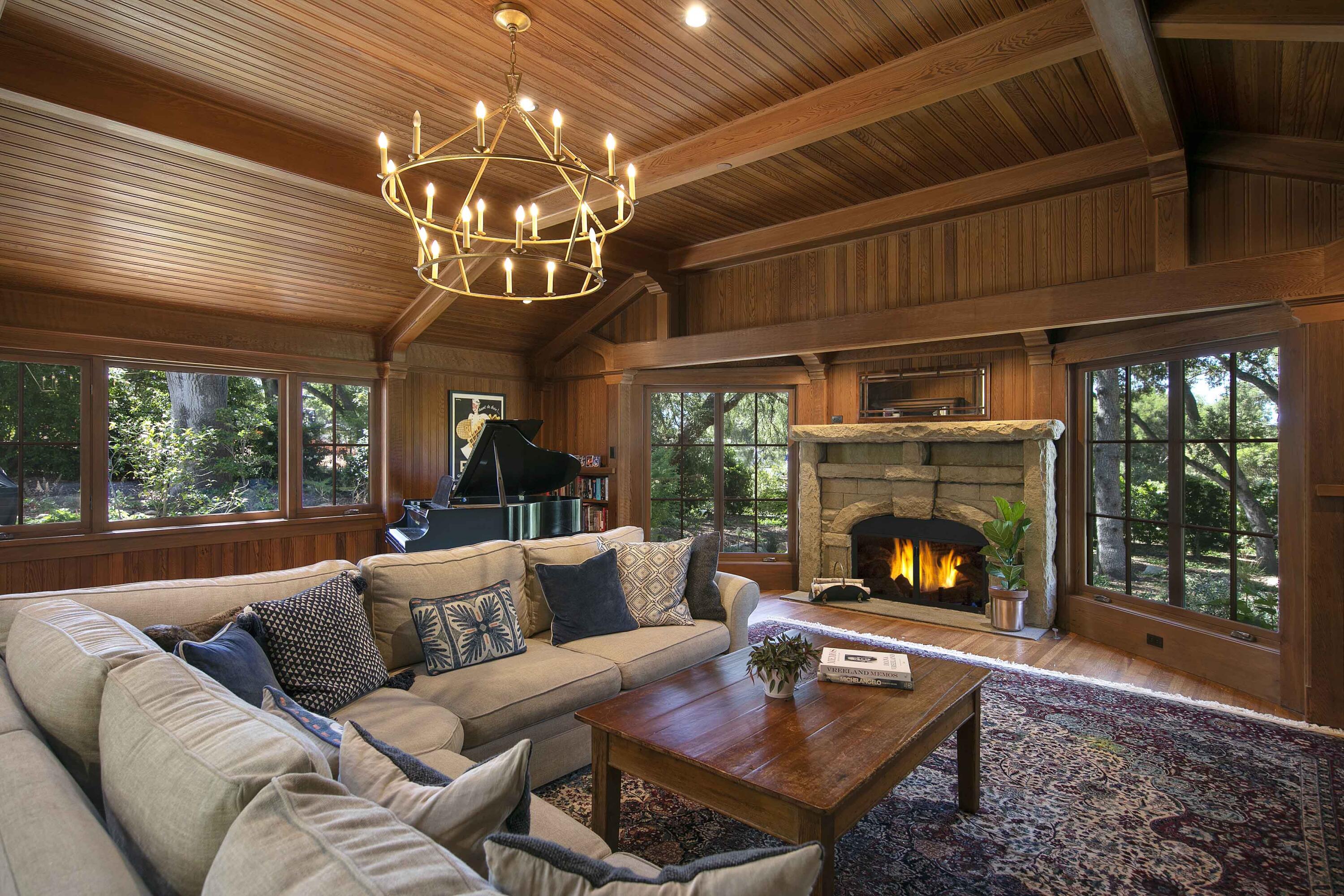 1729 Glen Oaks Drive