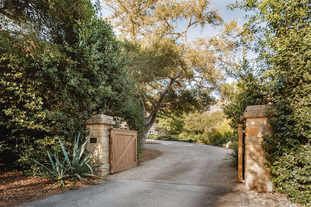 0000 Undisclosed Address Road