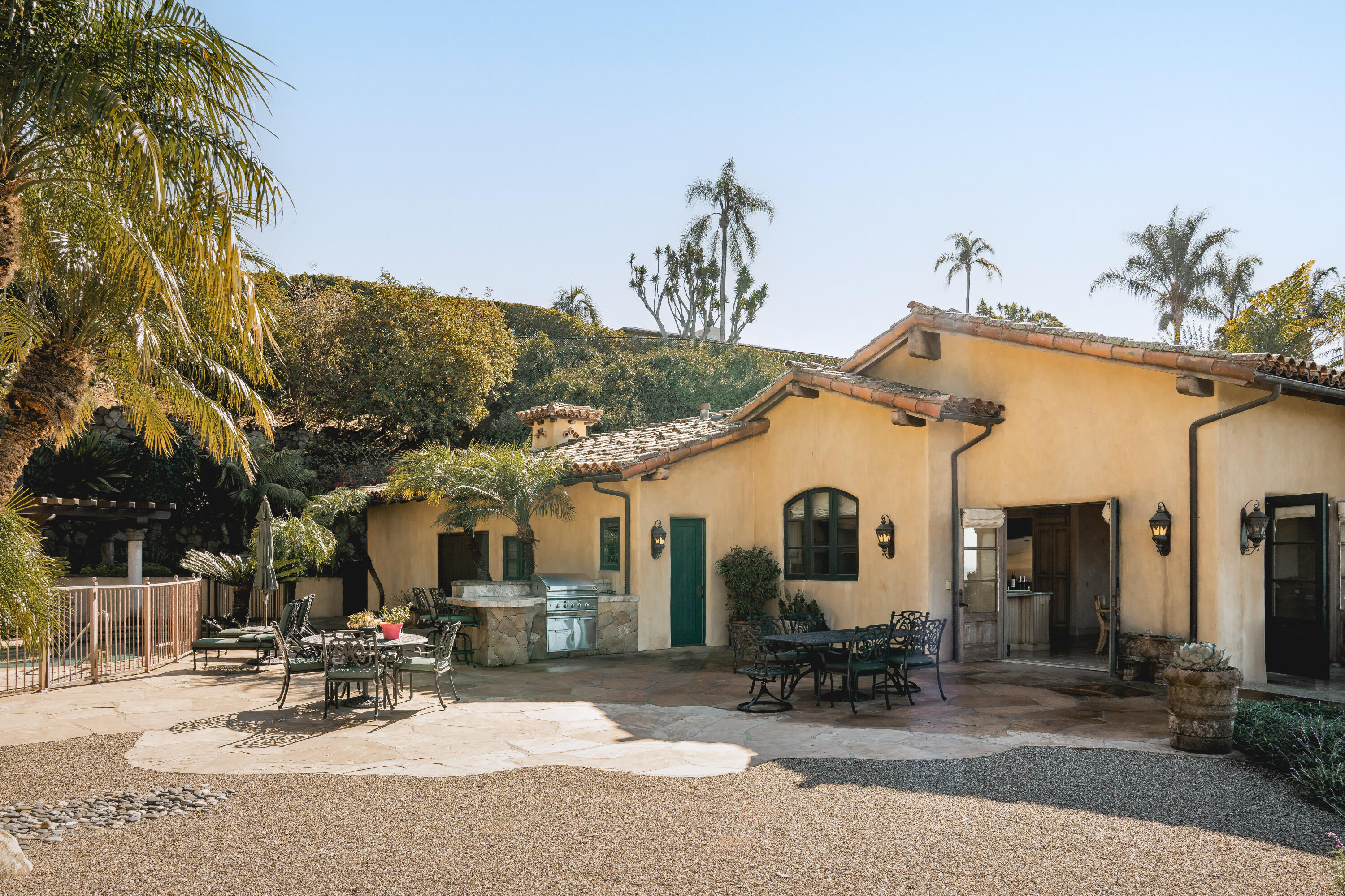 4020 Cuervo Avenue