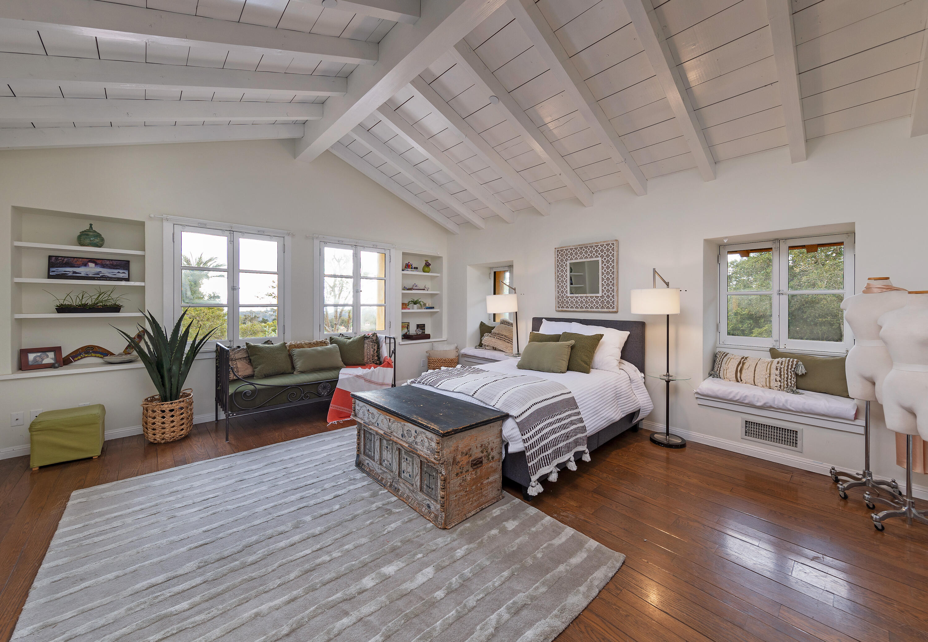 815 Hot Springs Road