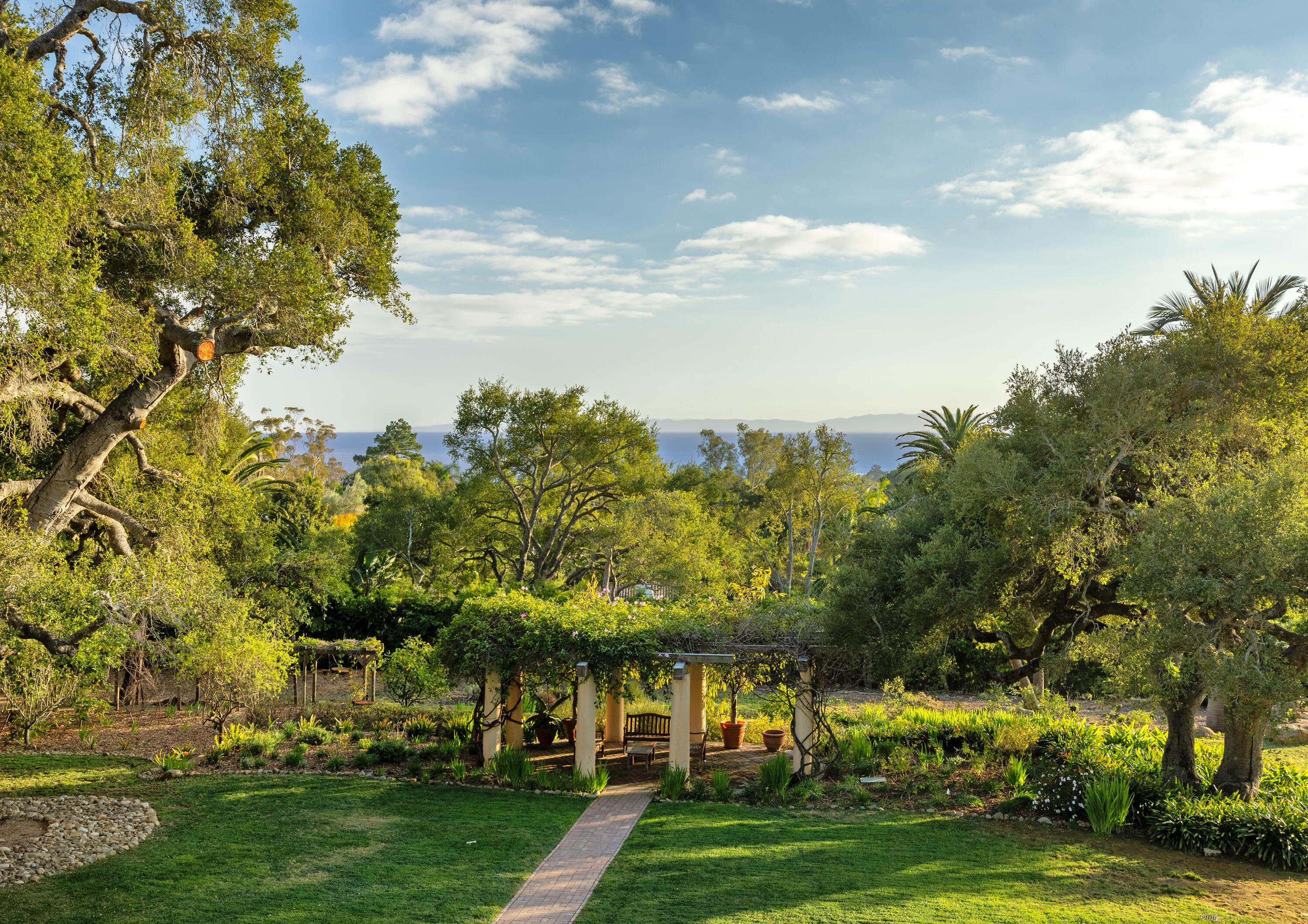 815 Hot Springs Road