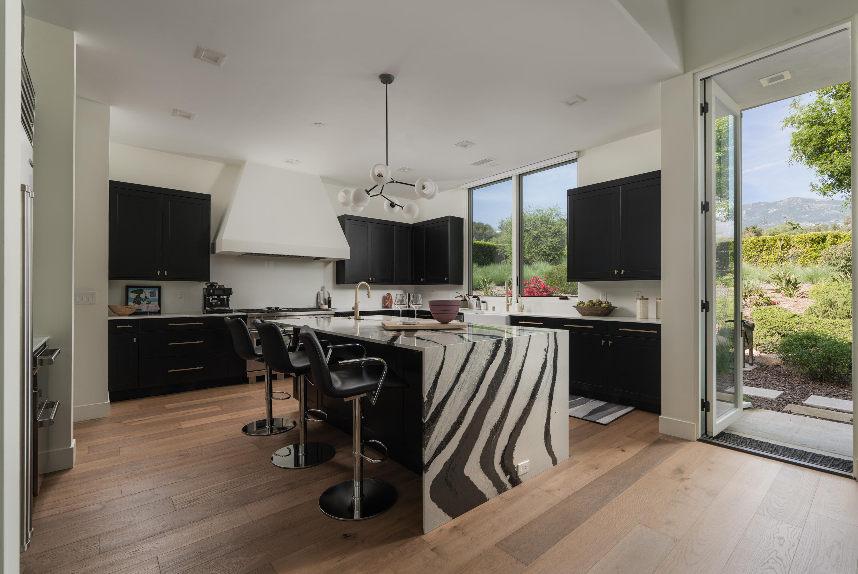 4586 Serenity Lane