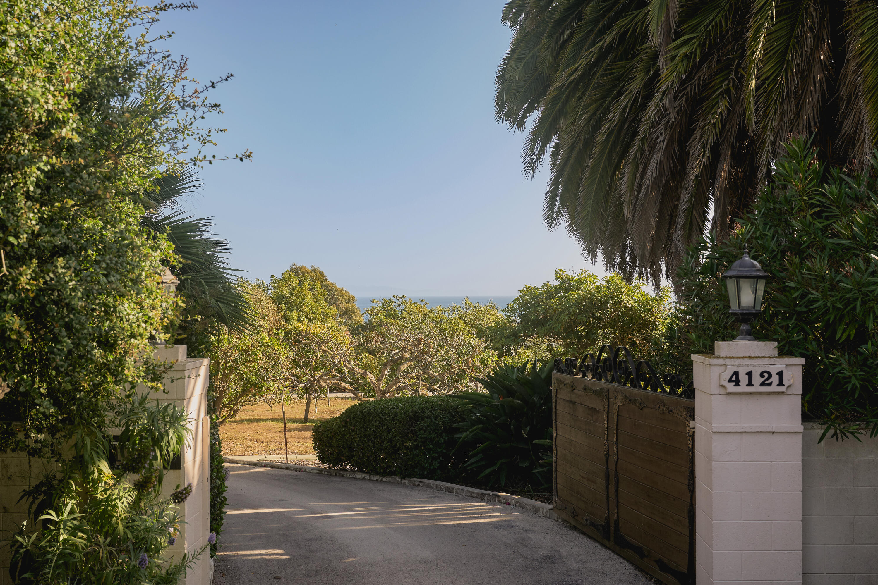 4121 Creciente Drive