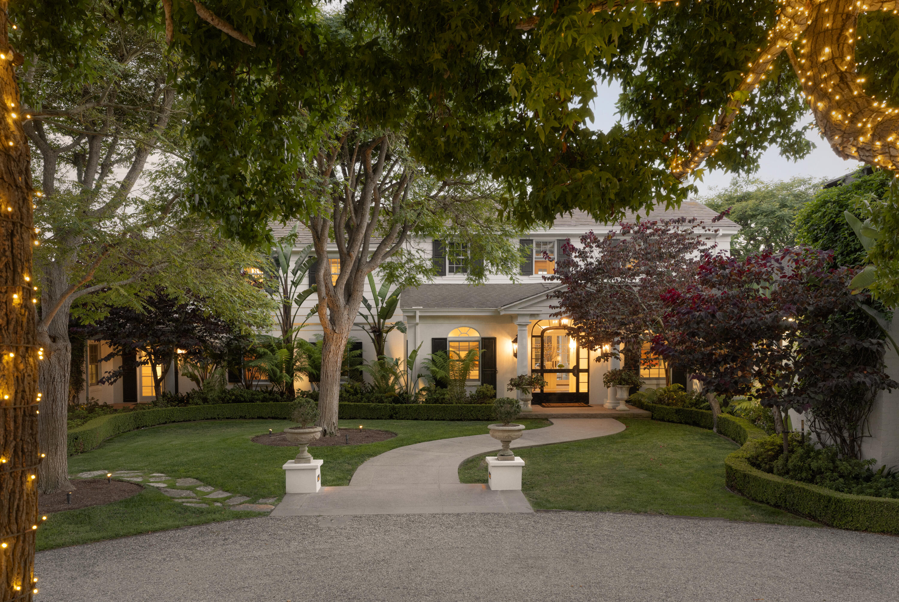 4225 Mariposa Drive