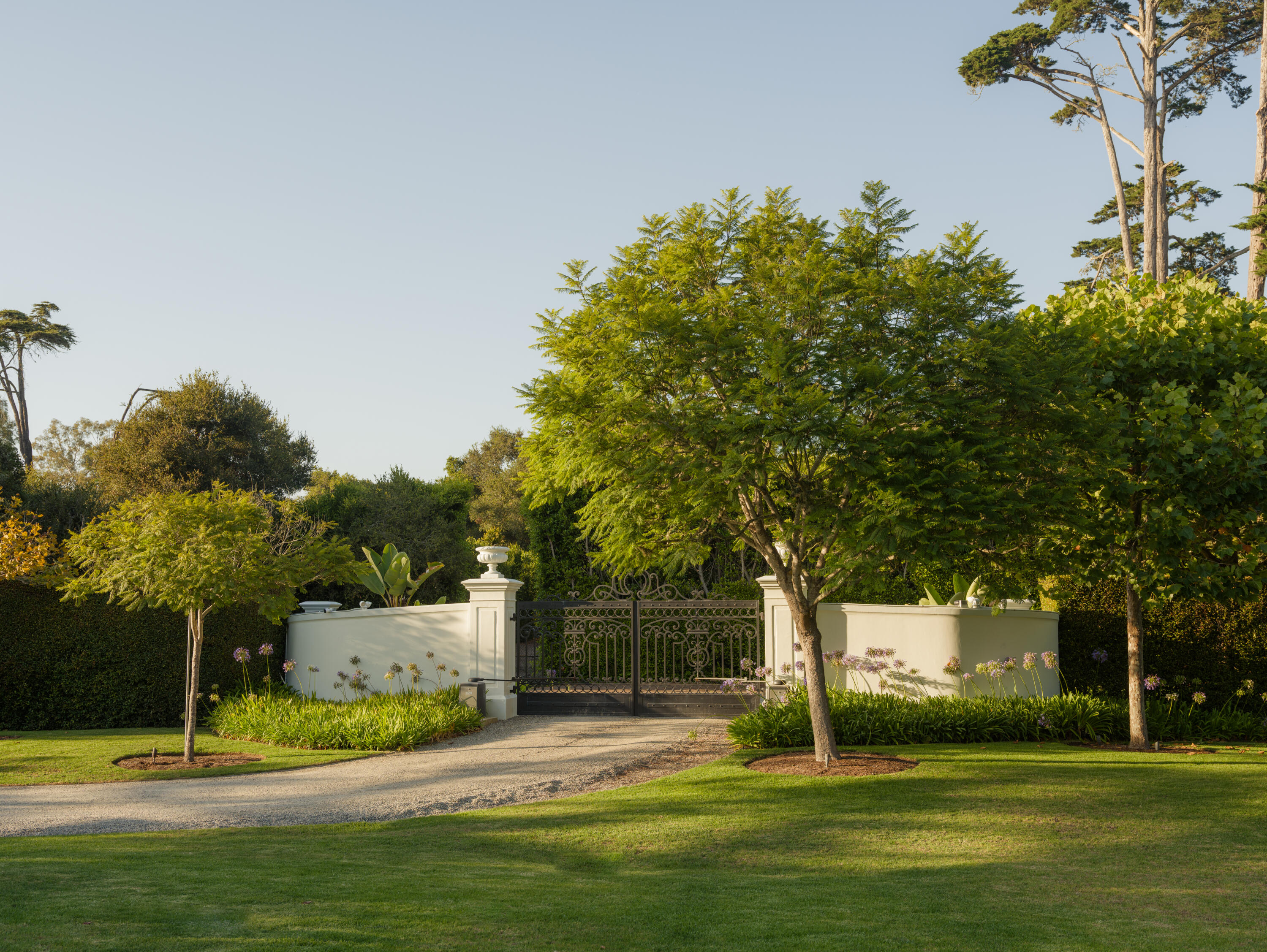 4225 Mariposa Drive