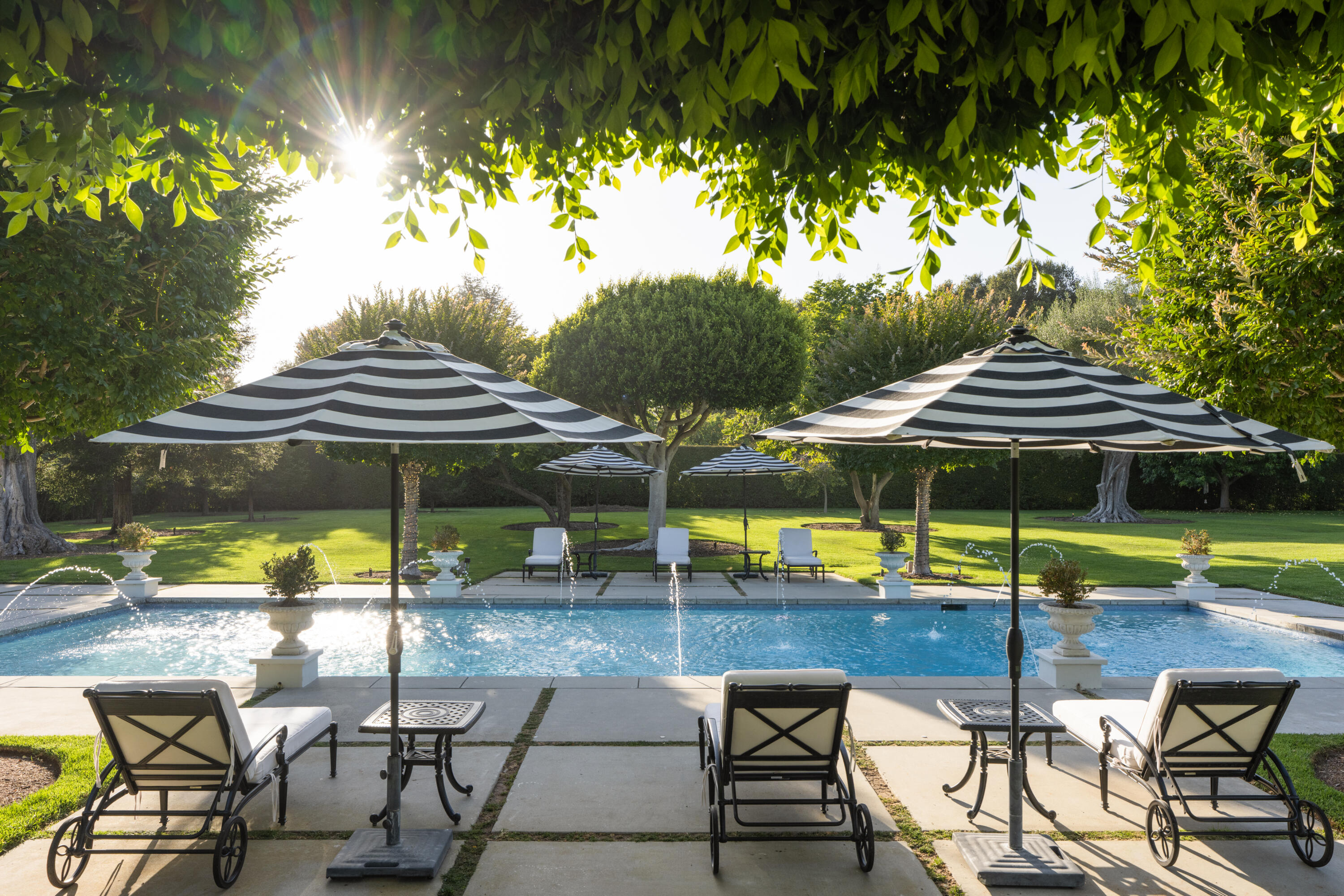 4225 Mariposa Drive