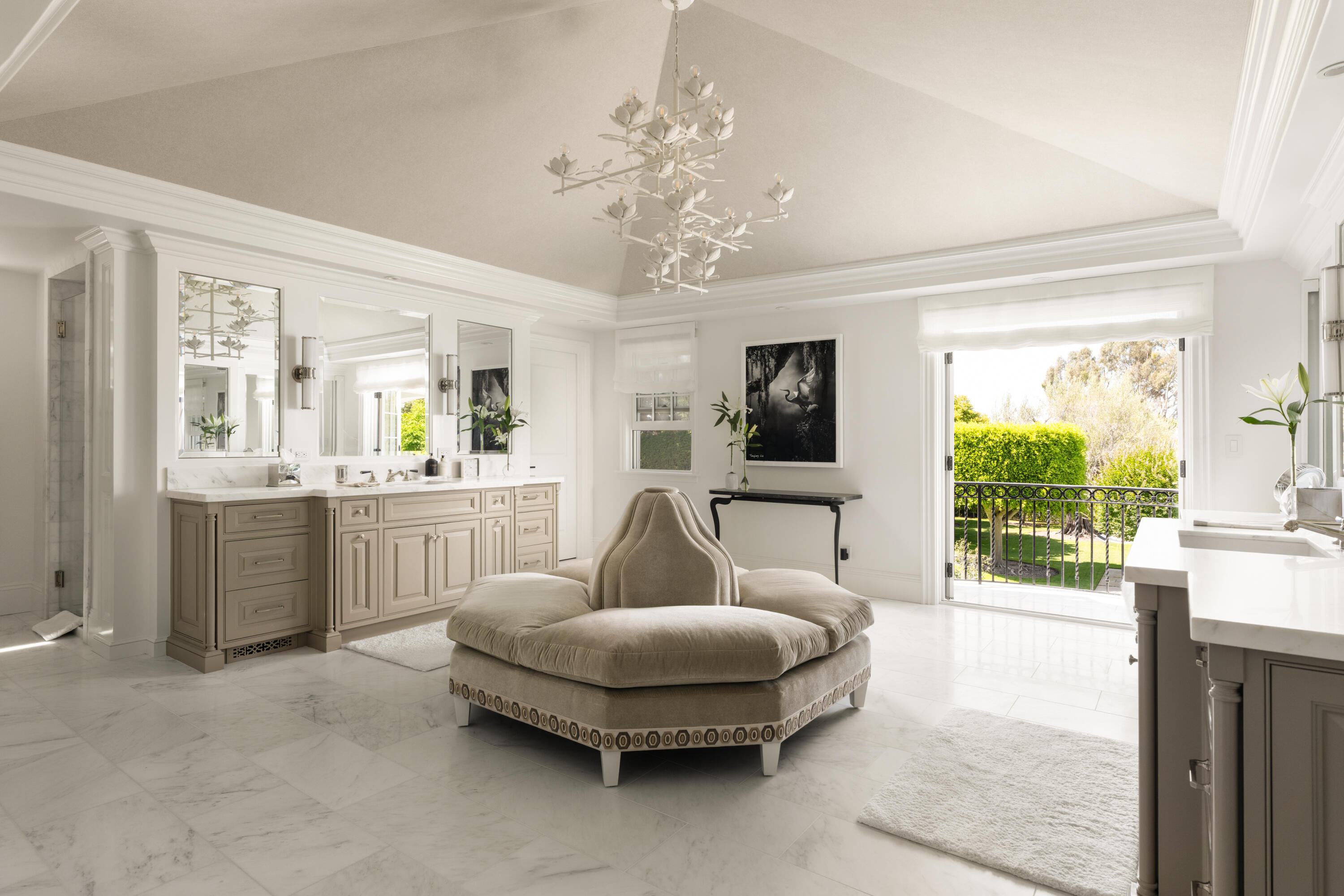4225 Mariposa Drive