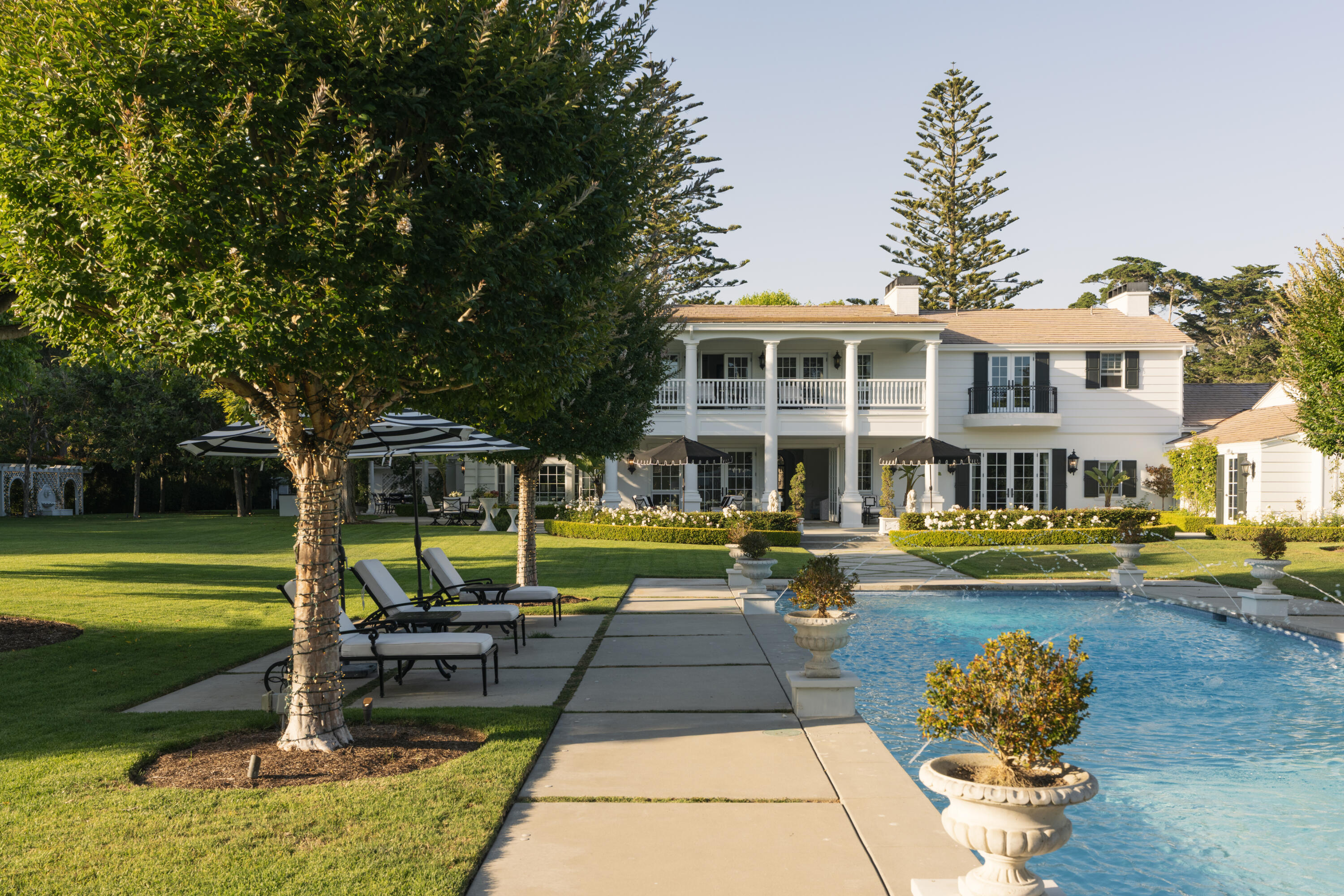 4225 Mariposa Drive
