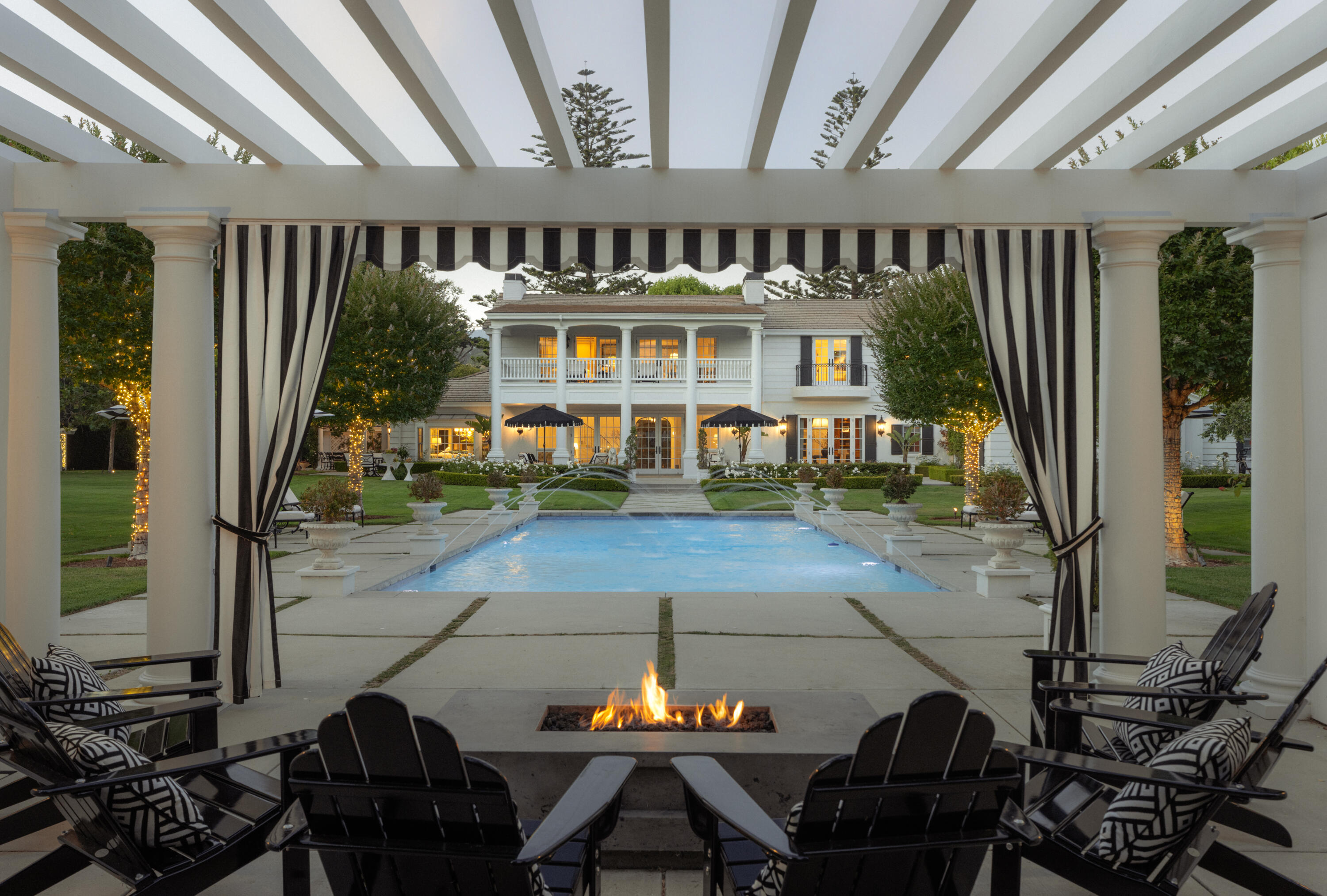 4225 Mariposa Drive