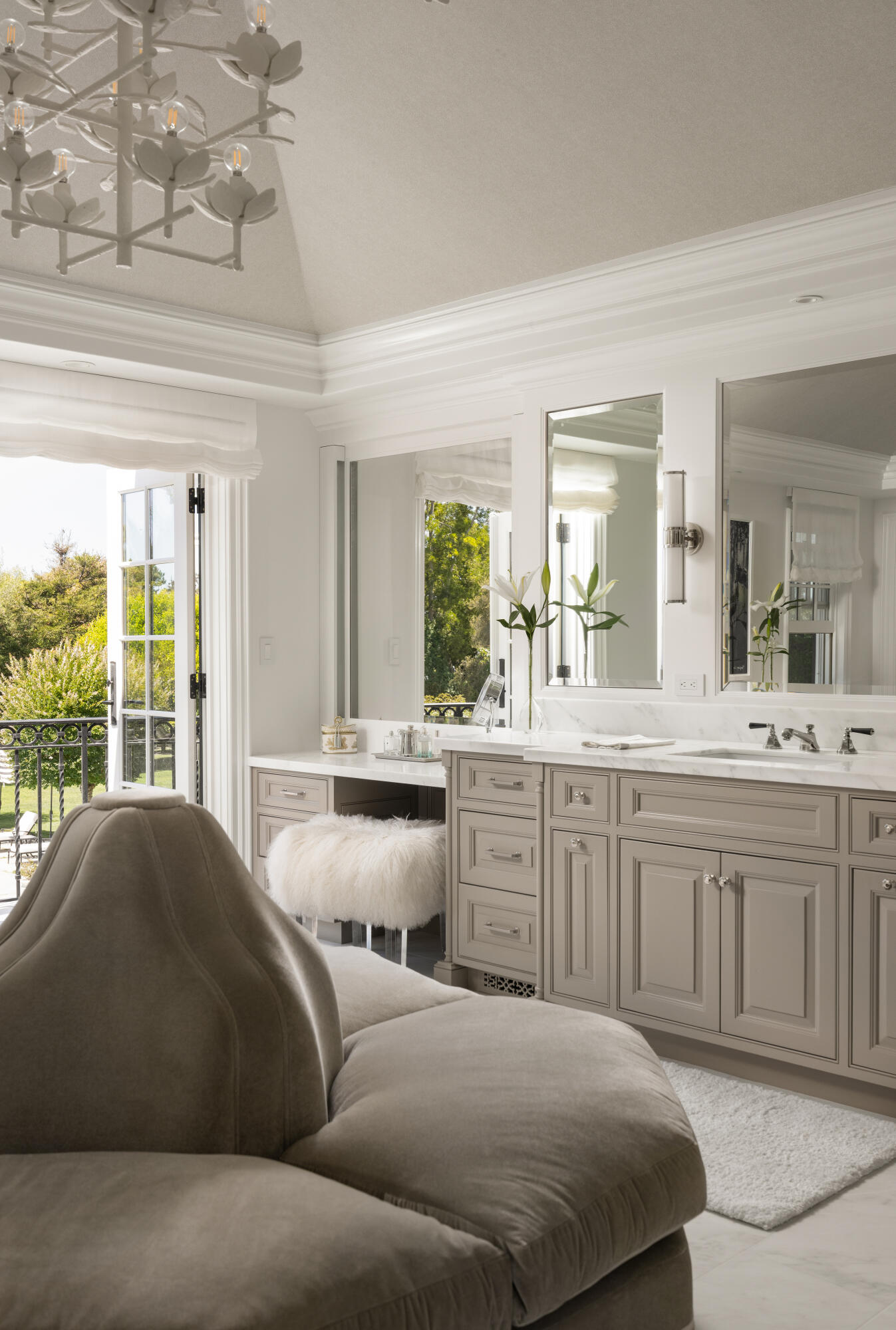 4225 Mariposa Drive