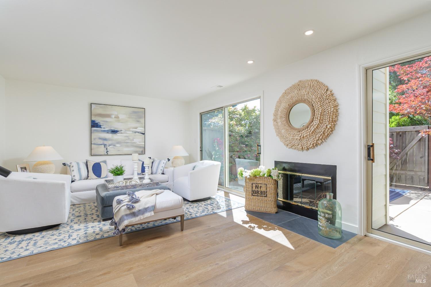 157 Mariner Green Ct