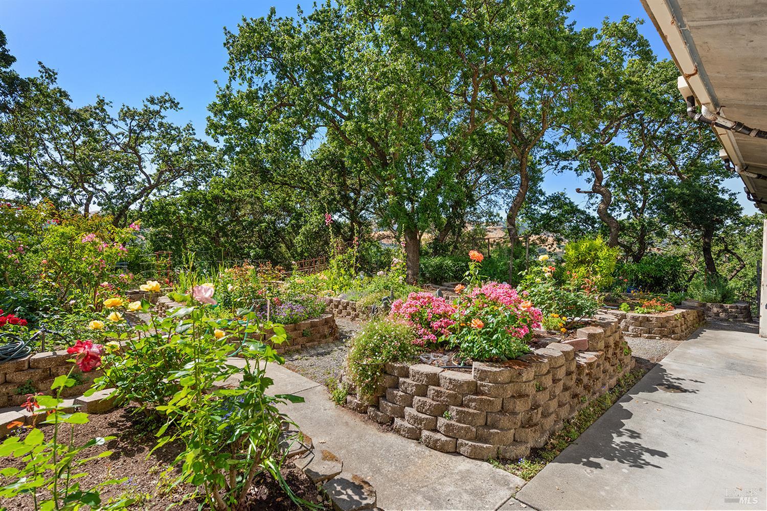 100 Thorndale Dr #150