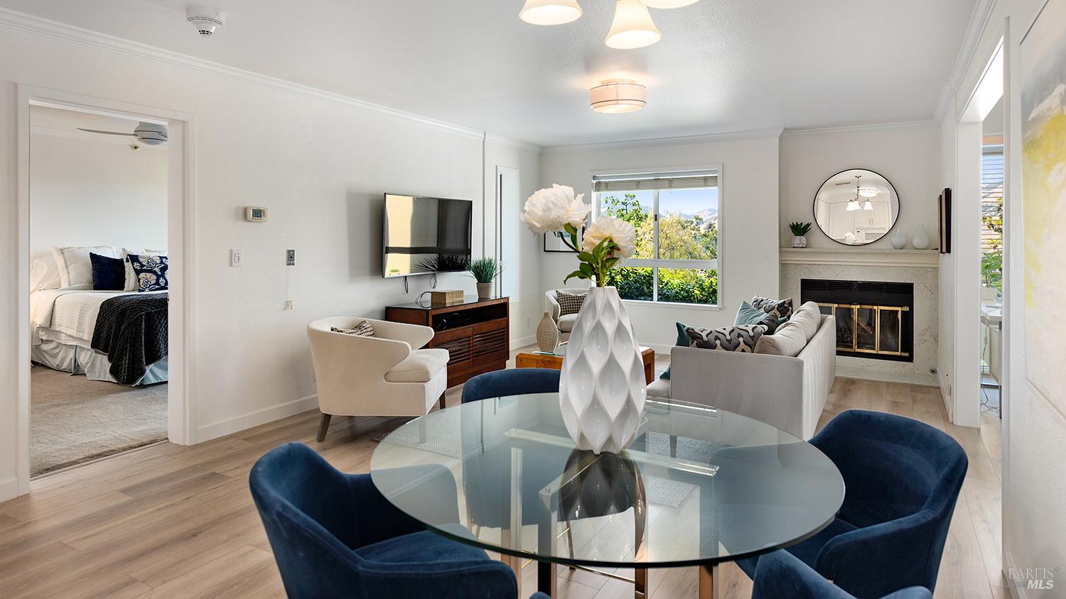 100 Thorndale Dr #150