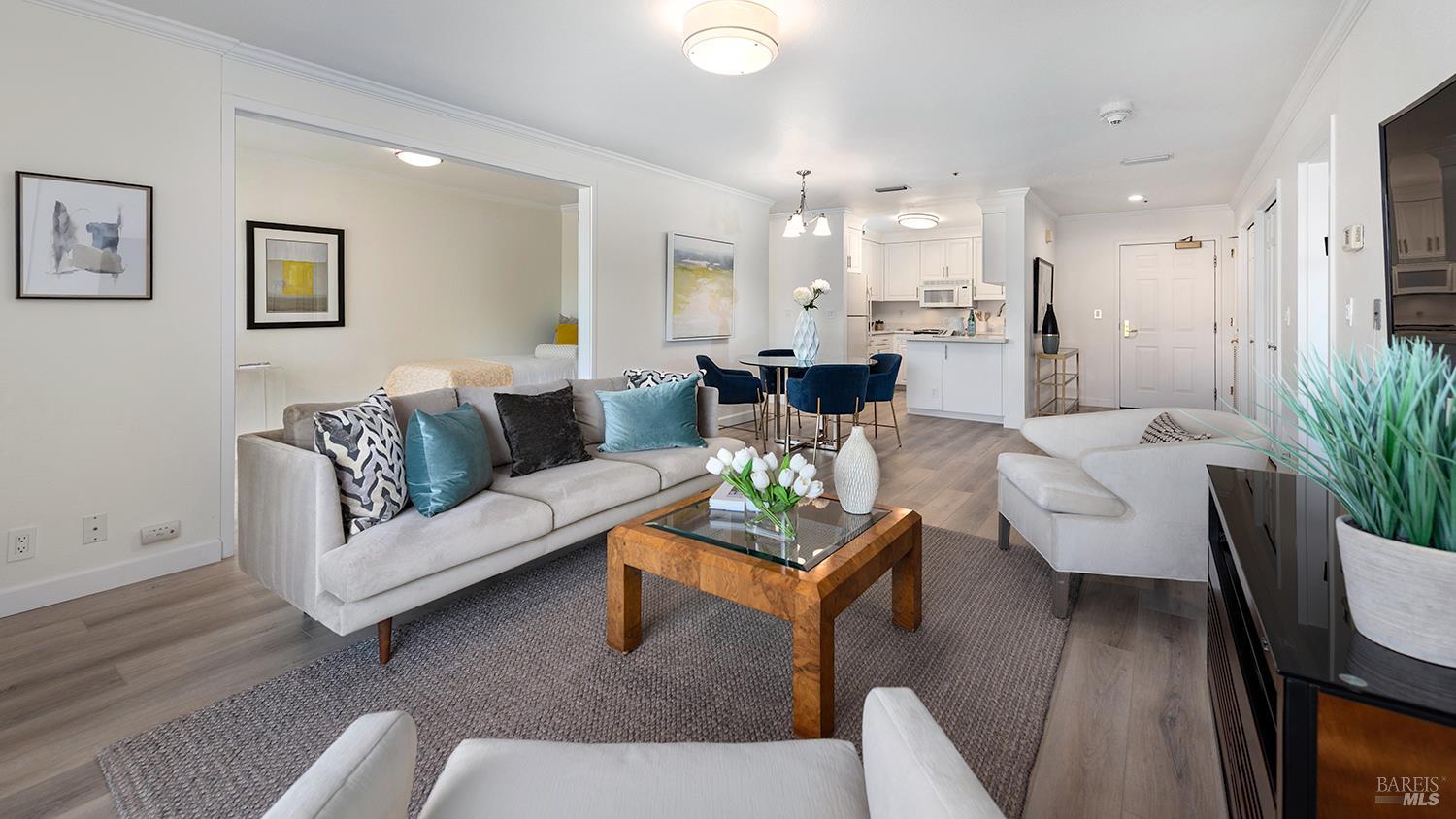 100 Thorndale Dr #150