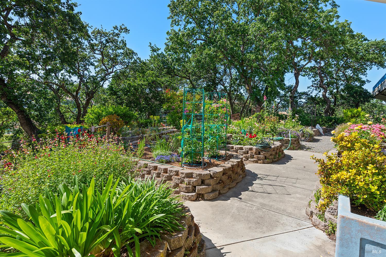 100 Thorndale Dr #150