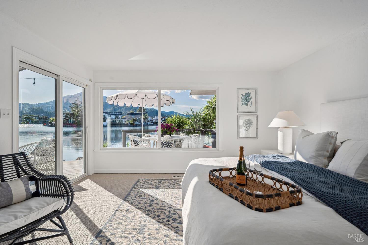 28 Corte Del Coronado