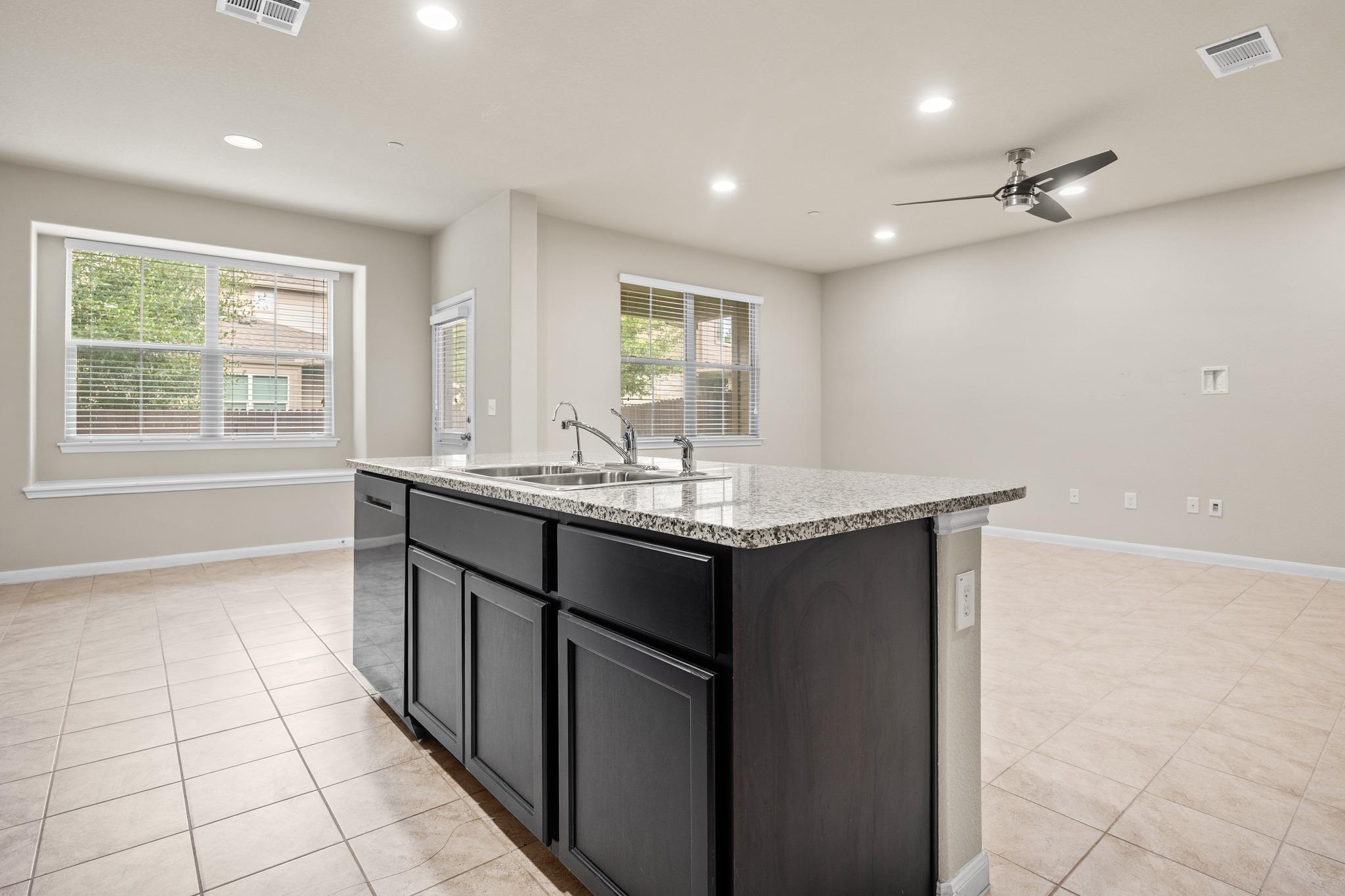 2880 Donnell DR # 1802