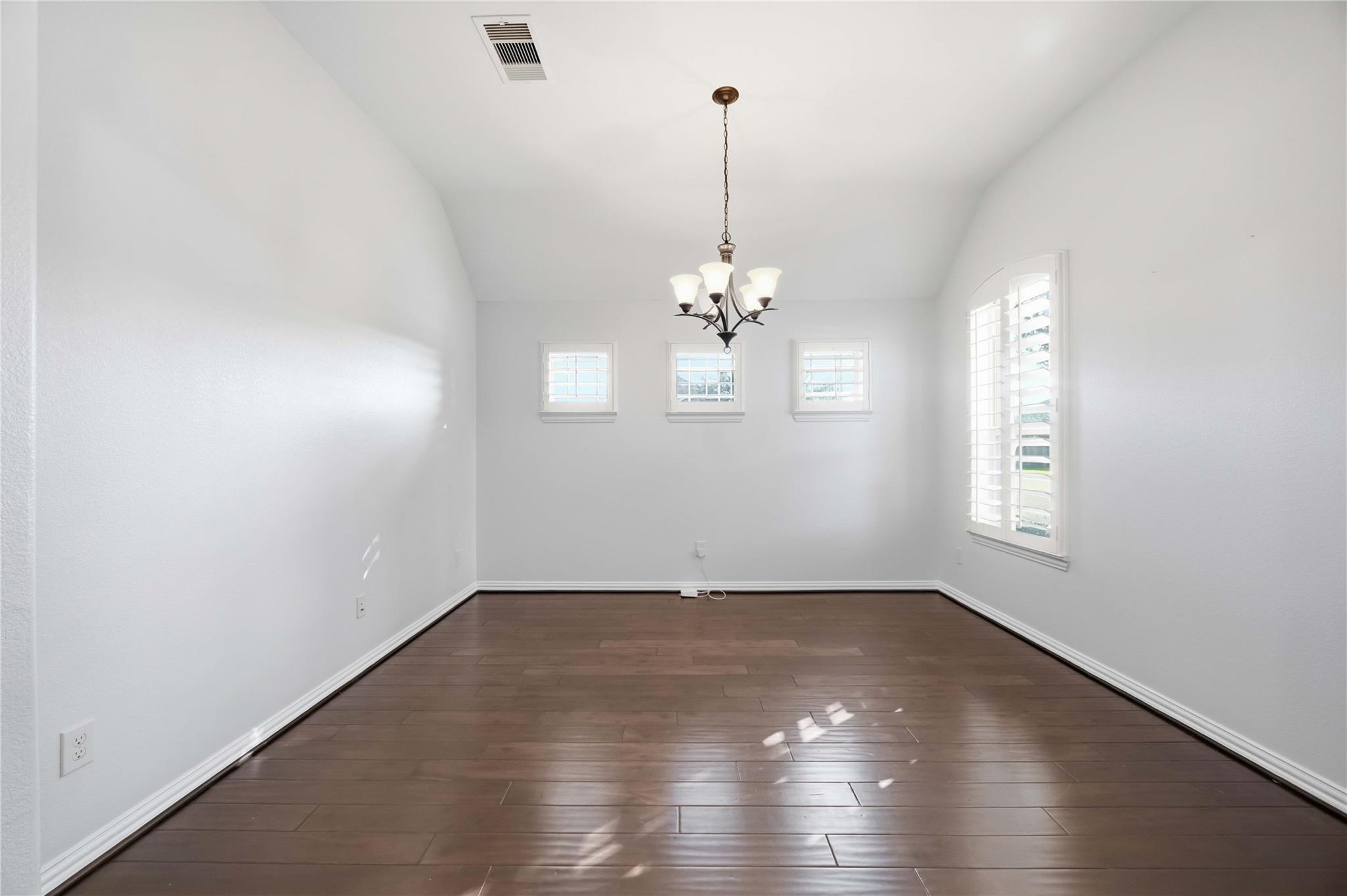 601 Dunlavy Lane
