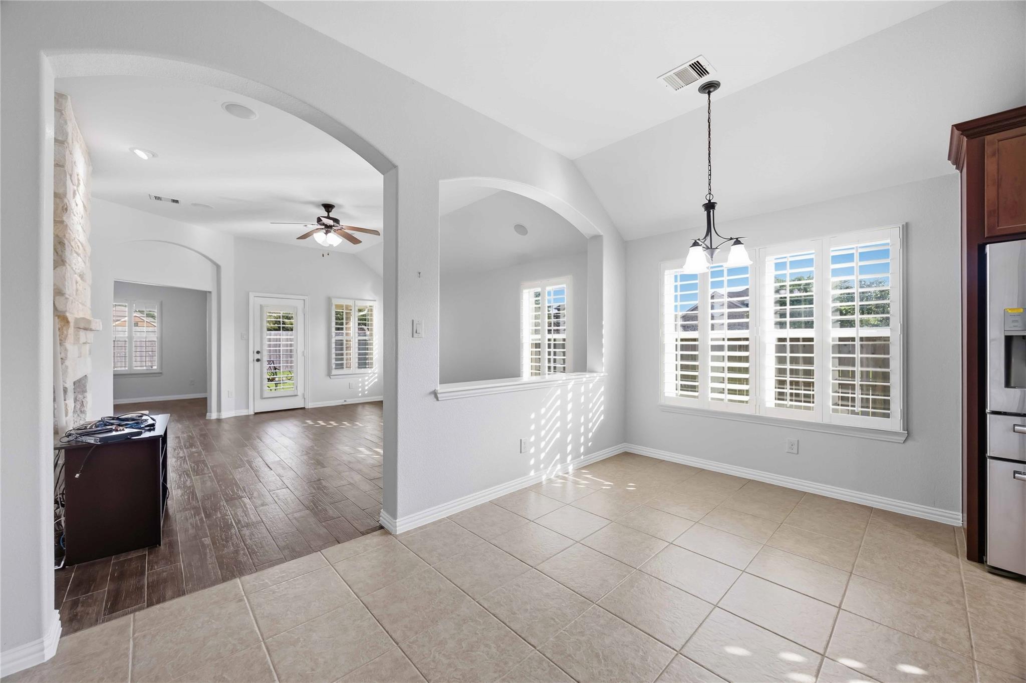 601 Dunlavy Lane