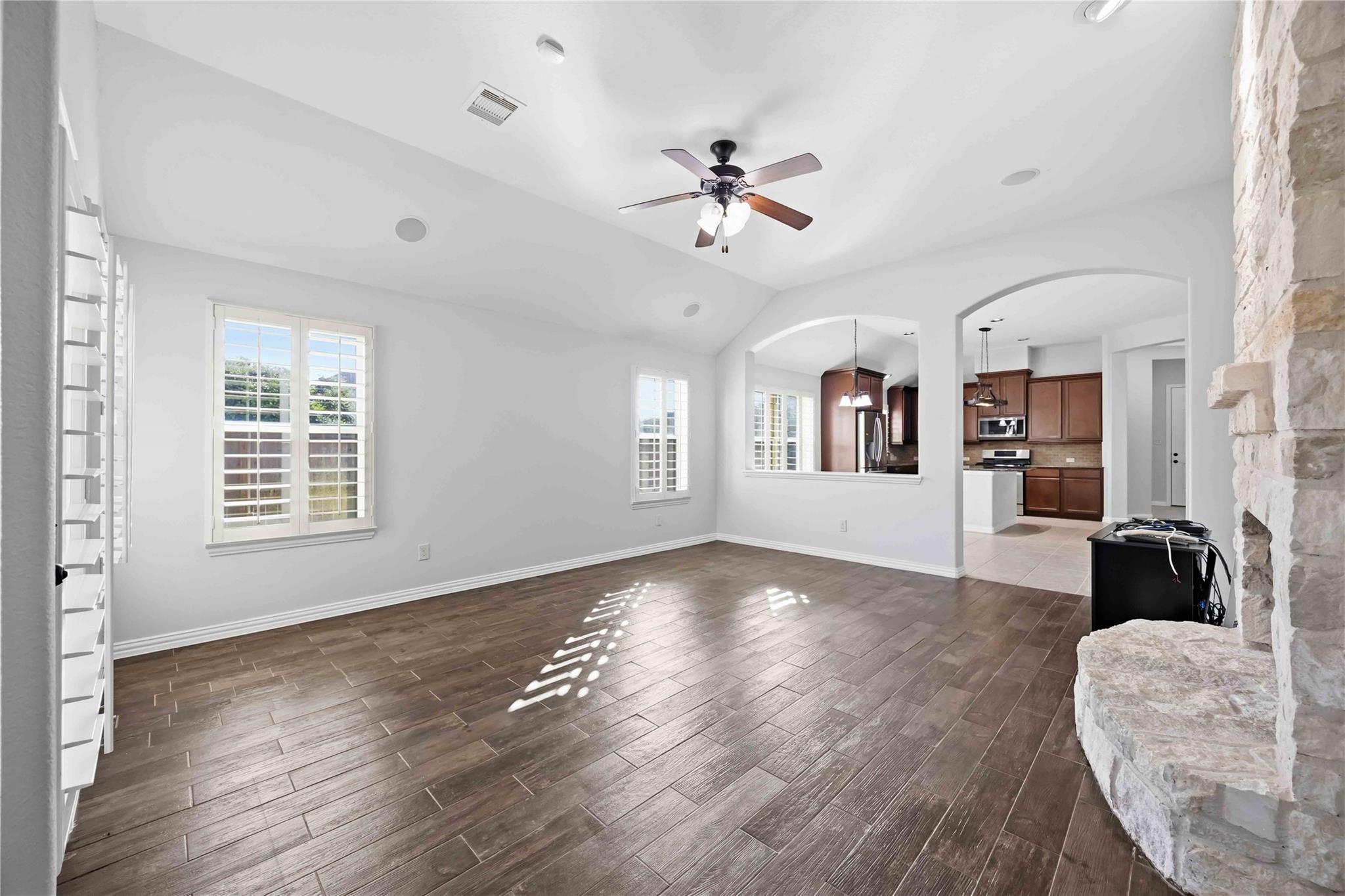 601 Dunlavy Lane