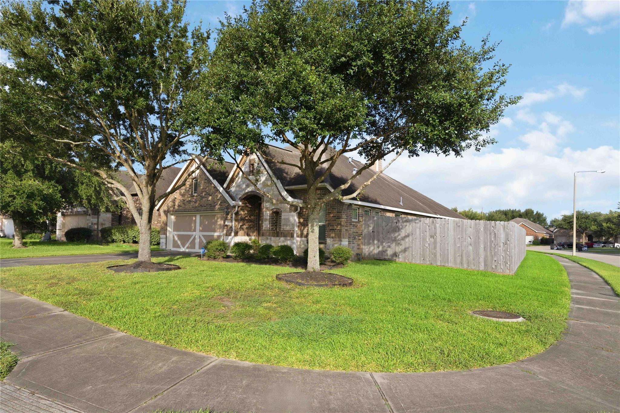 601 Dunlavy Lane