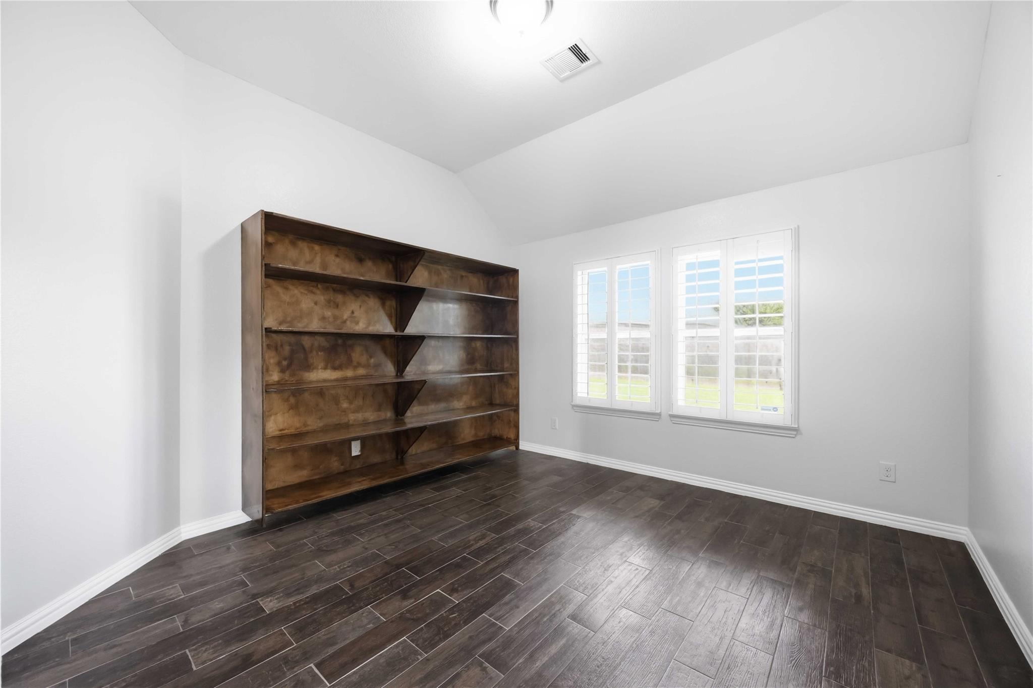 601 Dunlavy Lane
