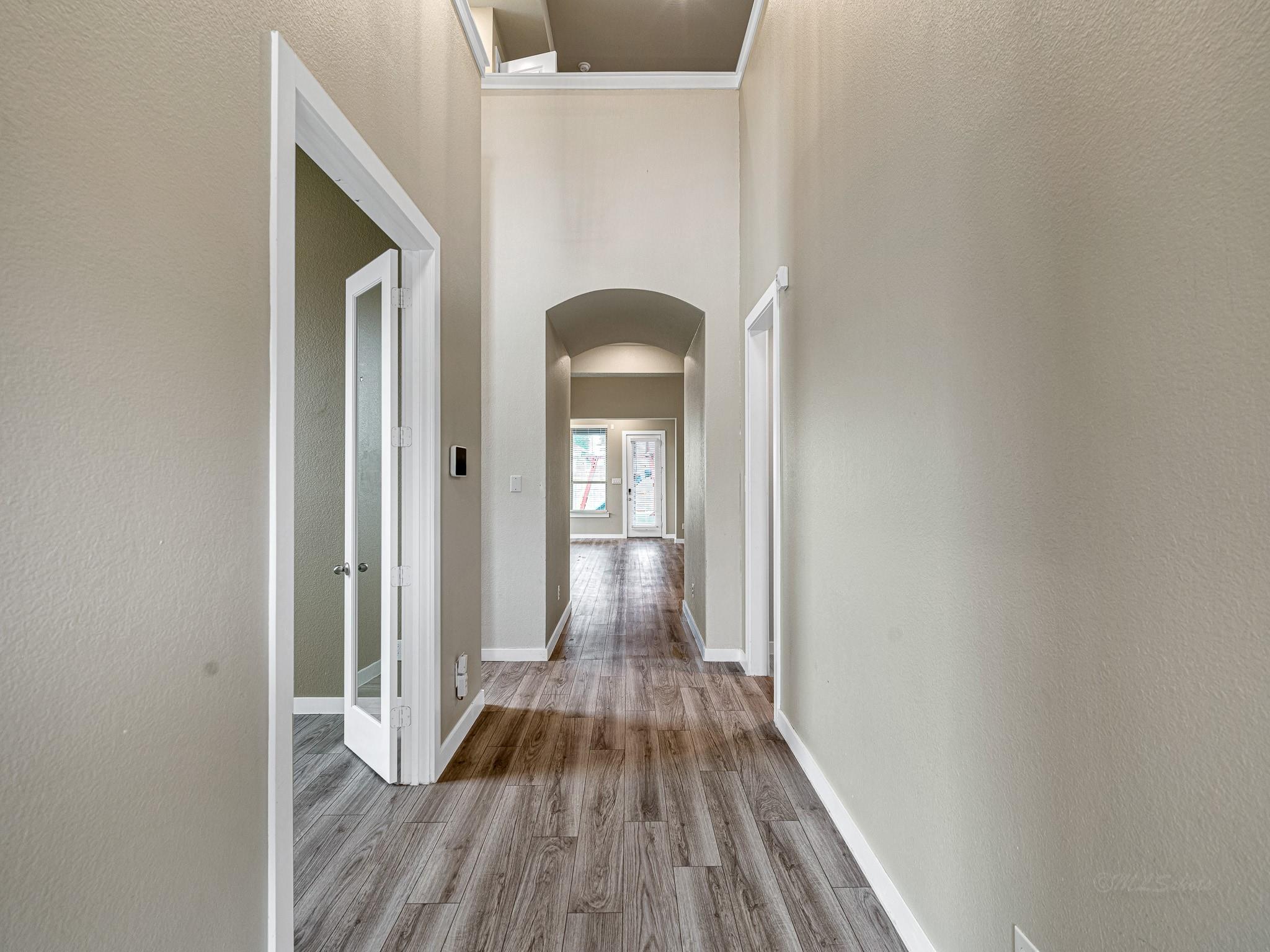 16819 Beechwood Forest Way