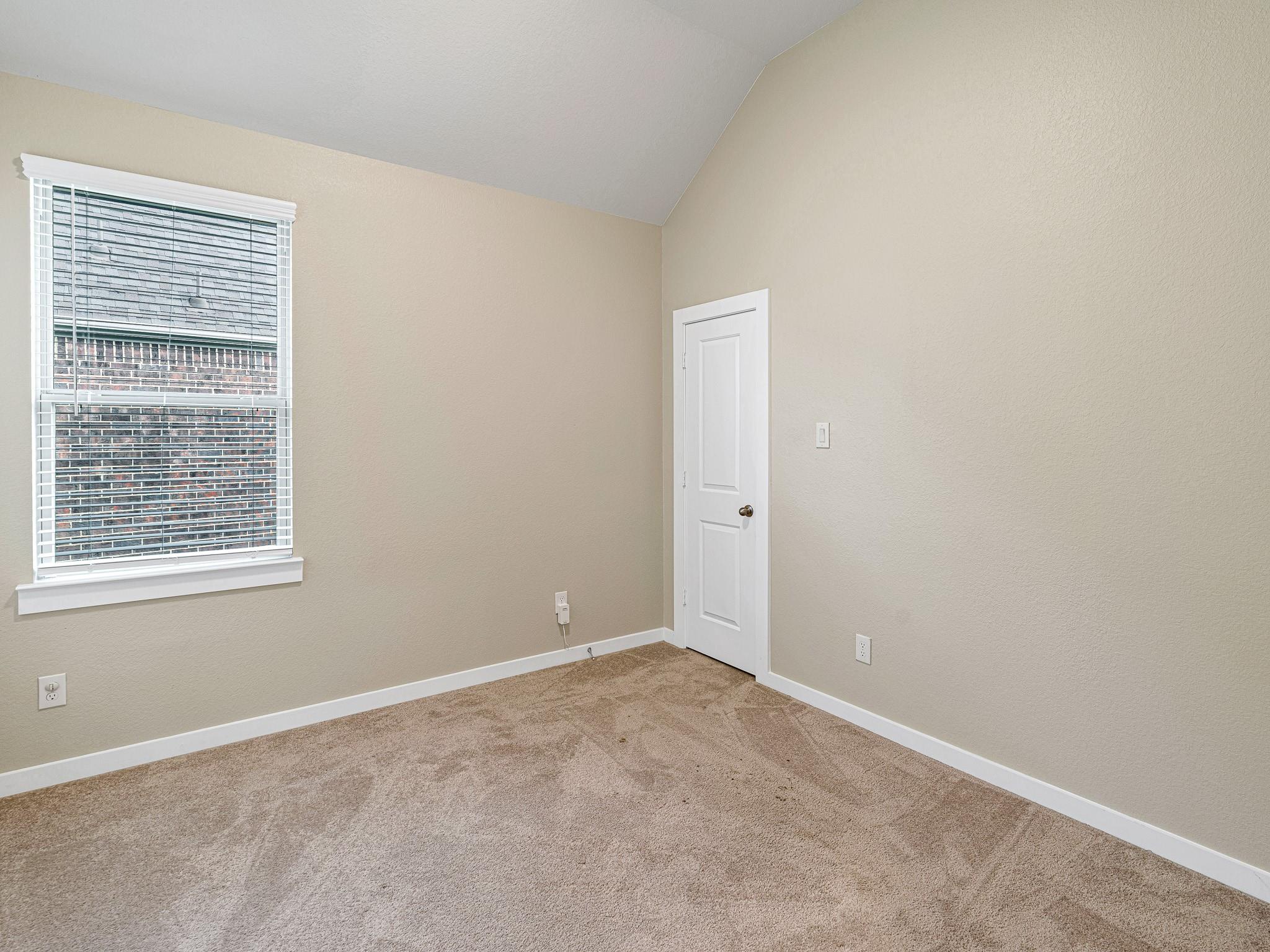 16819 Beechwood Forest Way