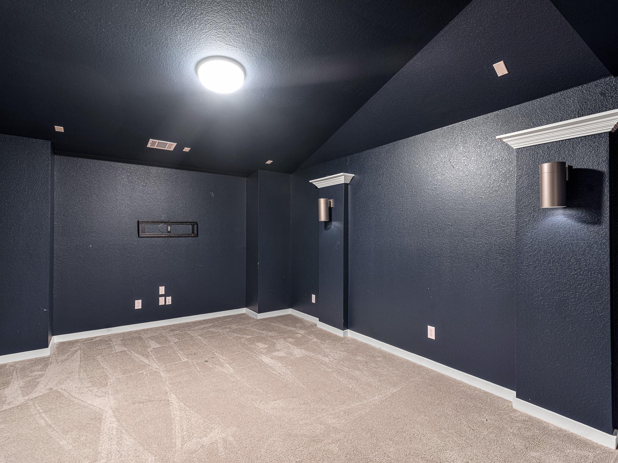 16819 Beechwood Forest Way