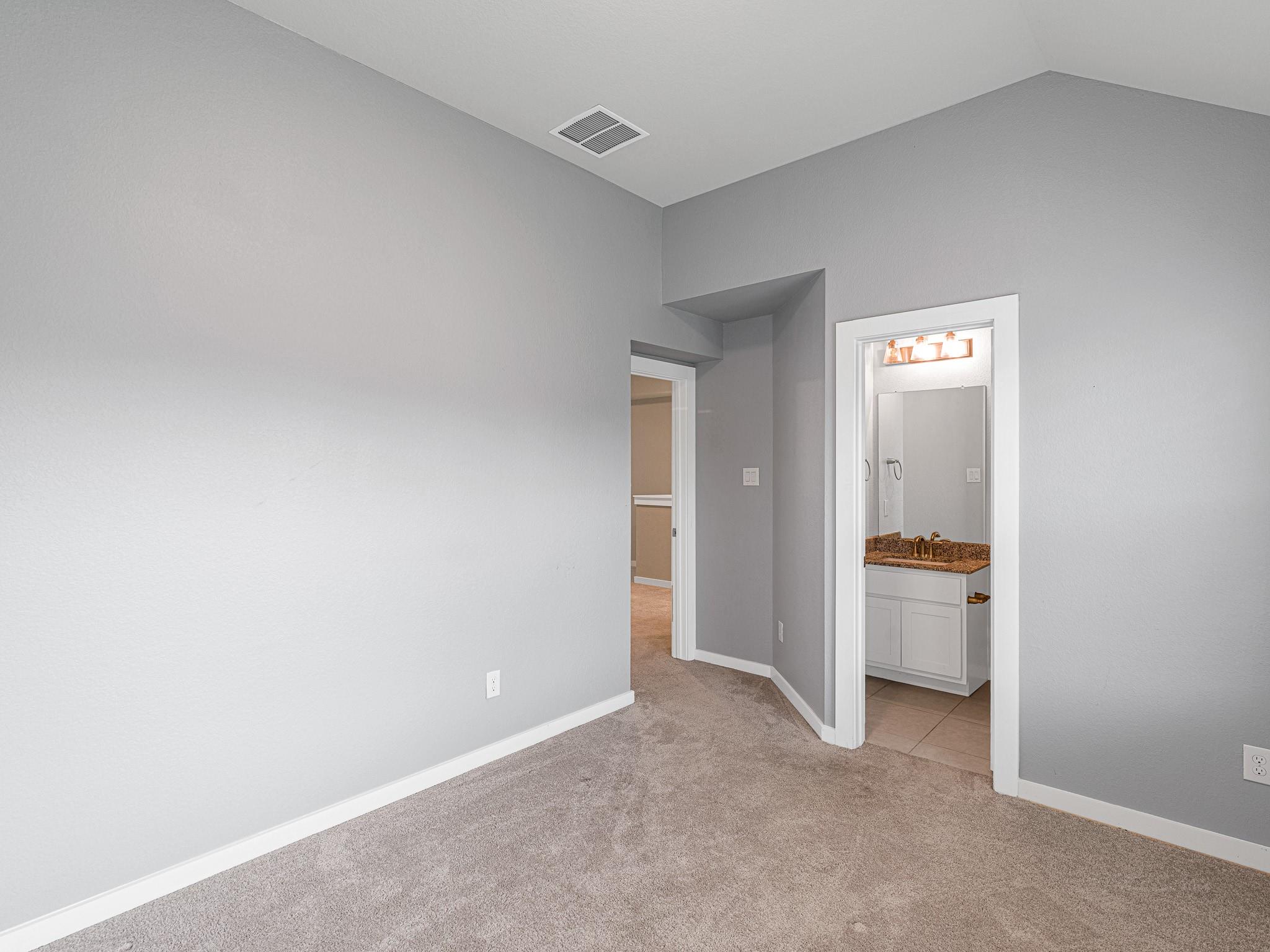 16819 Beechwood Forest Way