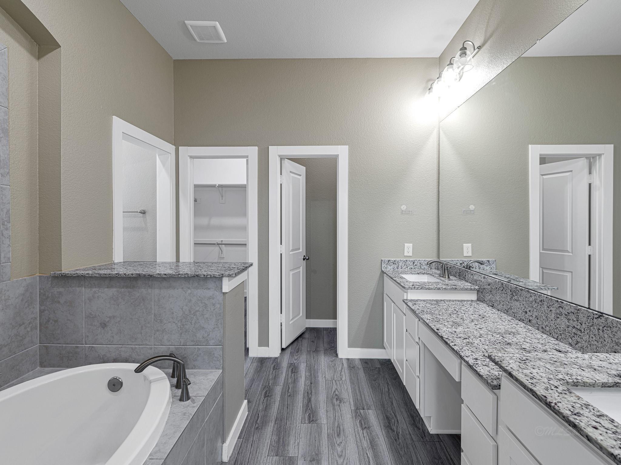 16819 Beechwood Forest Way