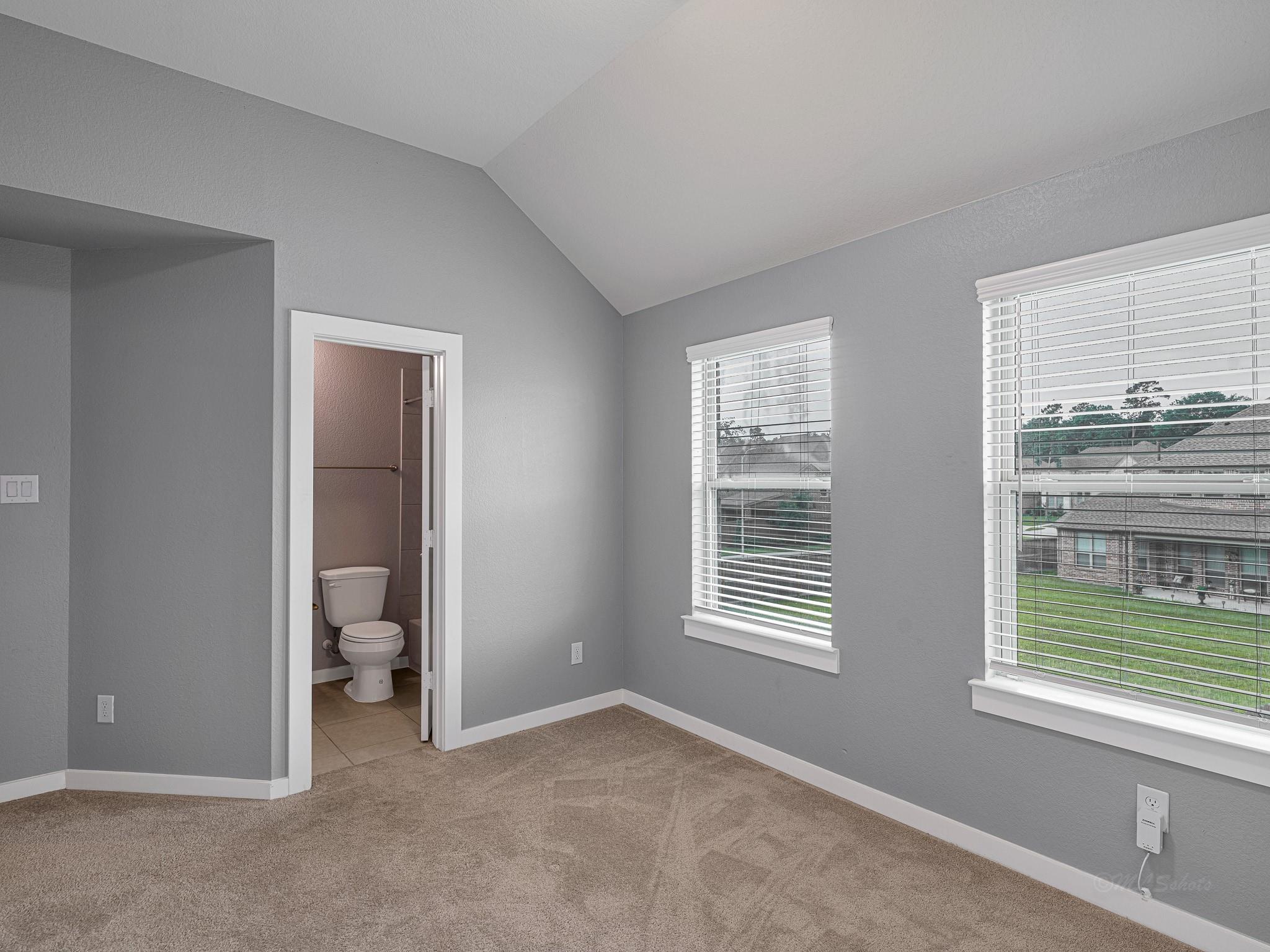 16819 Beechwood Forest Way