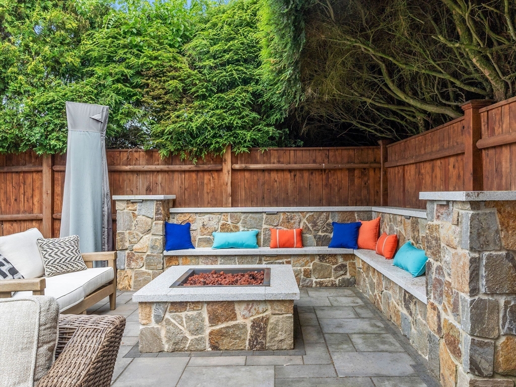 134 Beacon Hill Blvd