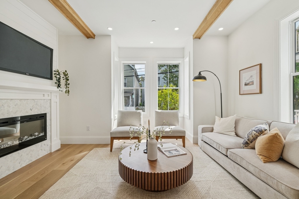 36 Springfield St # 1