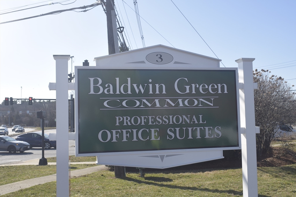 3 Baldwin Green Cmn # 104