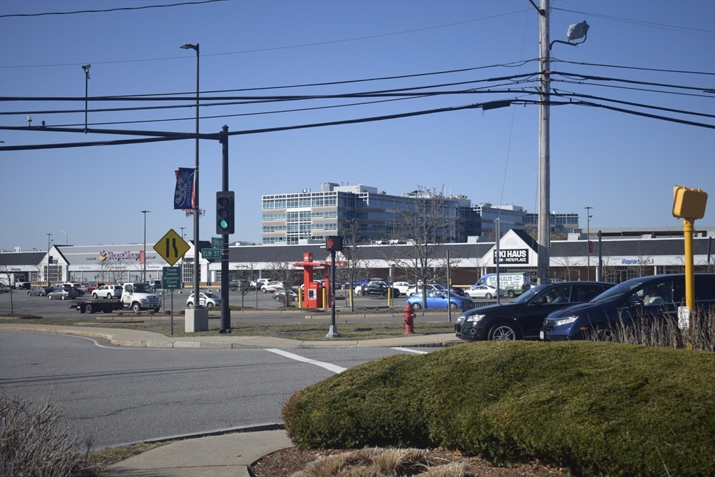 3 Baldwin Green Cmn # 104