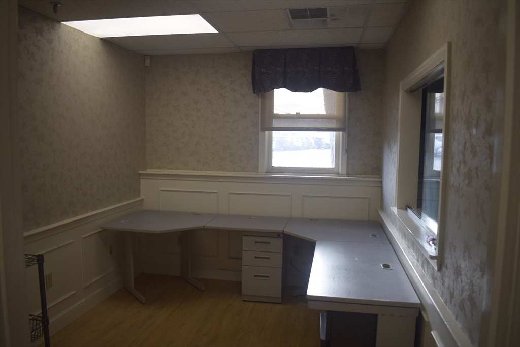 3 Baldwin Green Cmn # 104