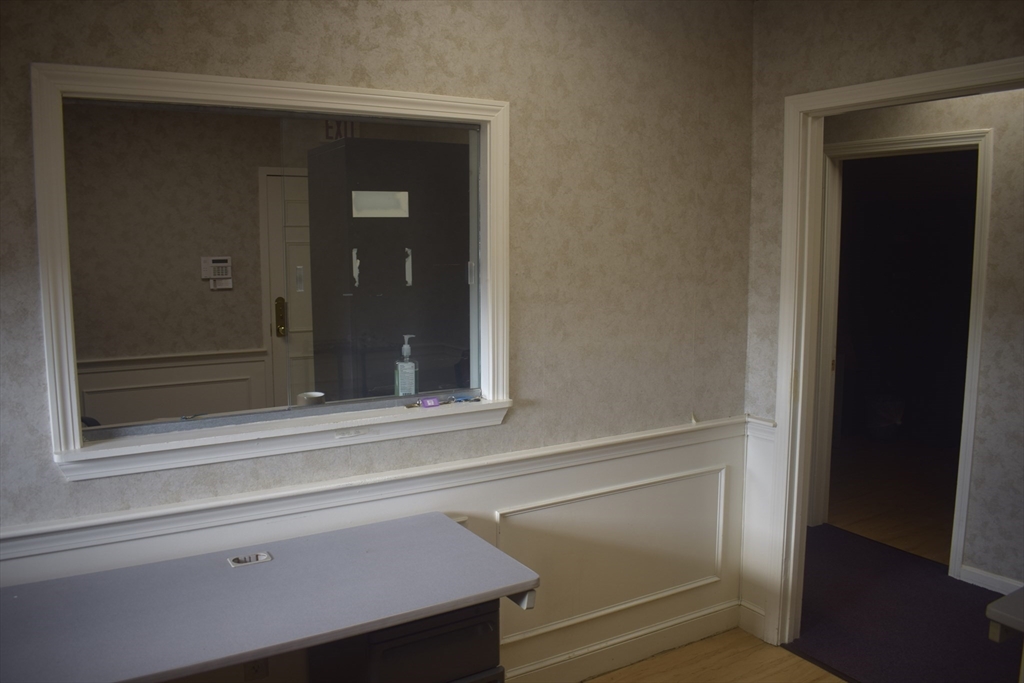 3 Baldwin Green Cmn # 104